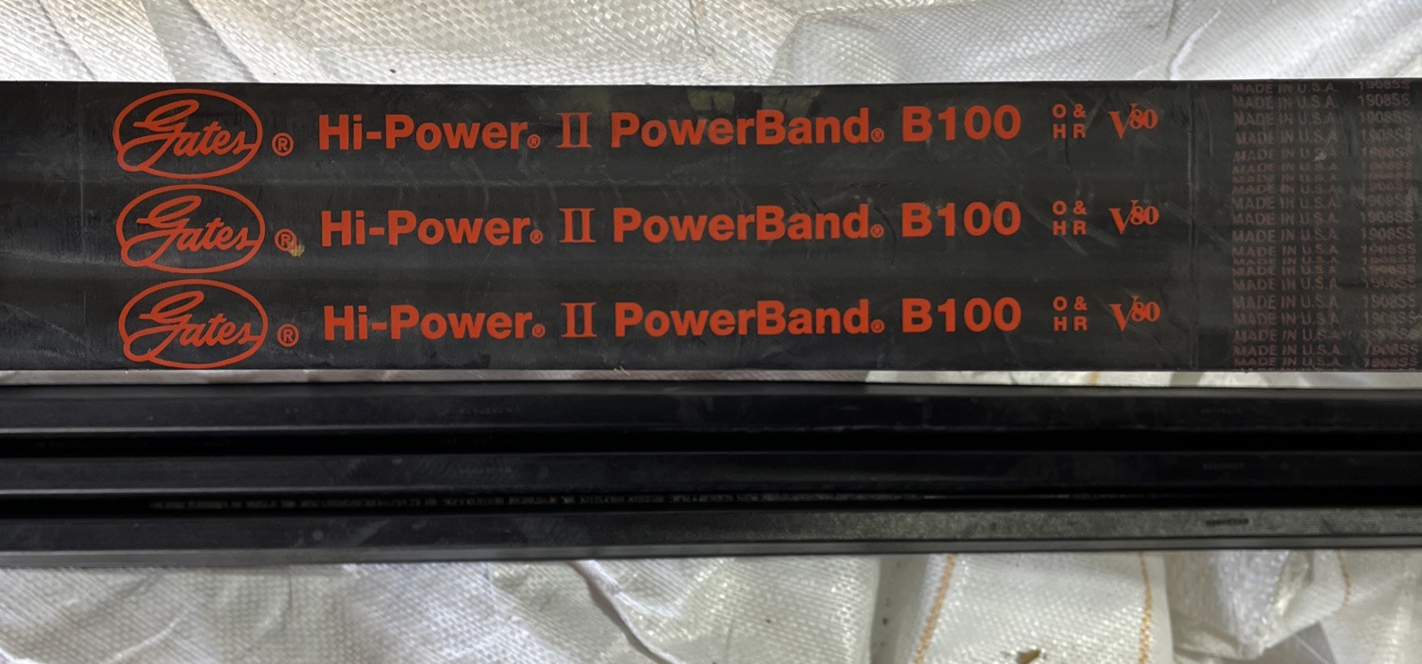 Gates 3-B100 Hi-Power II PowerBand V80 Series 3 Stranded B100 V-Belt 9093-3100