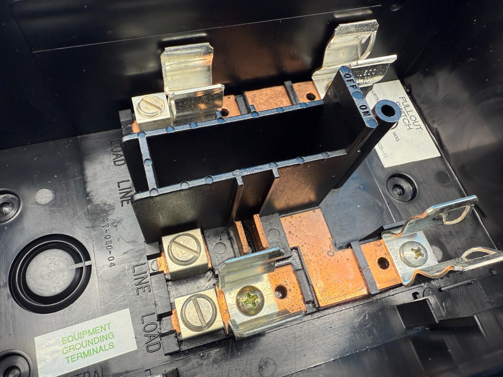 Challenger RPL222 60A 240VAC Type-3R Enclosure Fusible Disconnect Switch