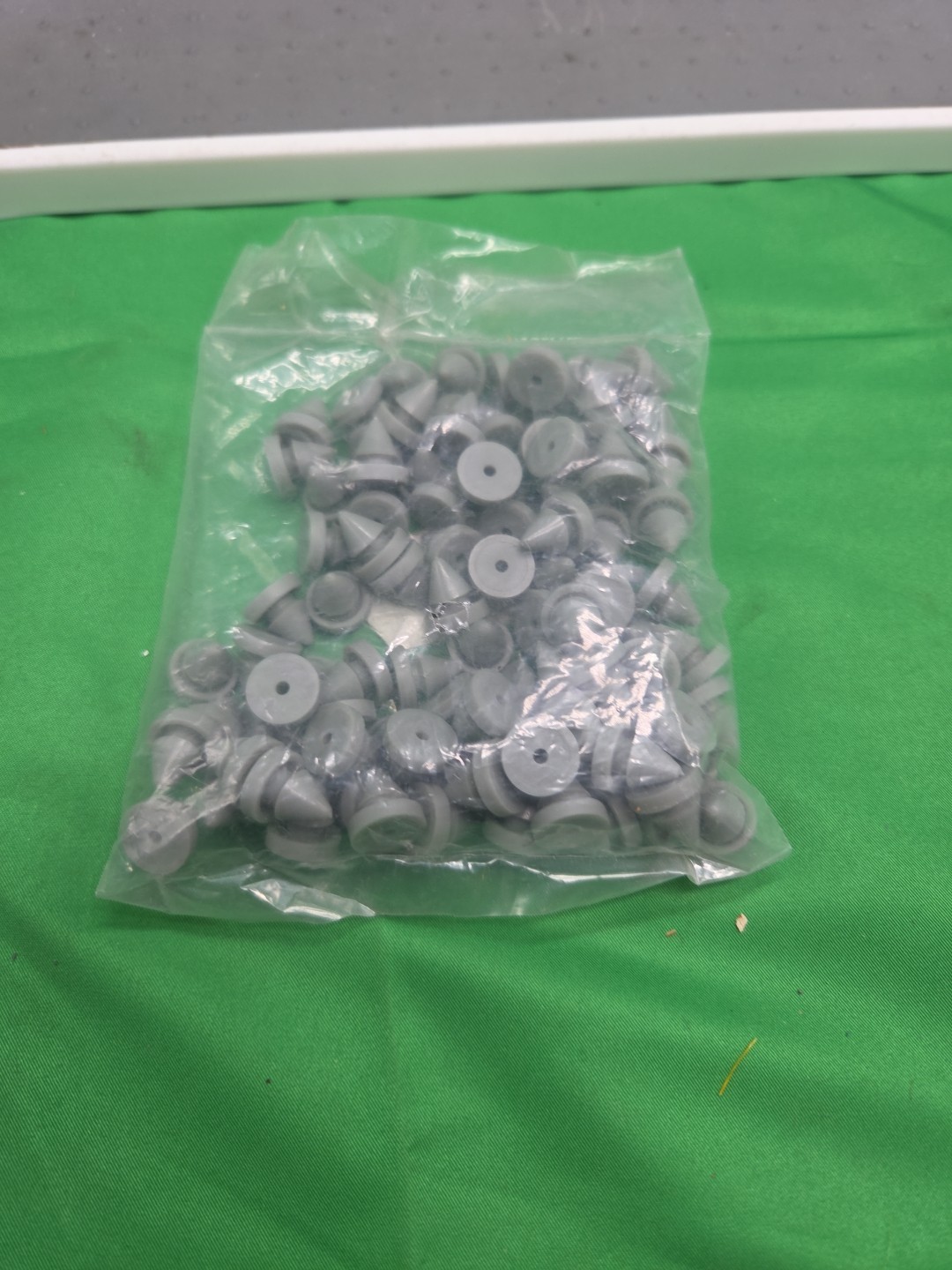 New Hager 52527 Rubber Door Stoppers, Lot of 100 Sealed Bag