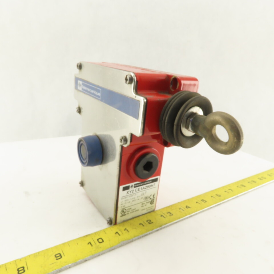 Telemecanique XY2 CE1A290H7 Cable Pull Emergency Stop Button 240V 3A