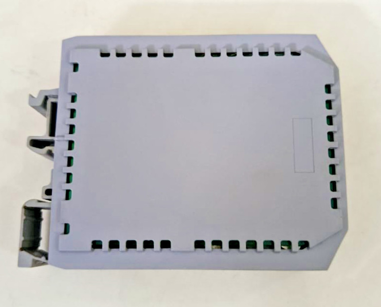 SINWOO S-CON SL-DSC-RR-Y 3-Way Isolated Controller Signal Converter NEW OPEN BOX