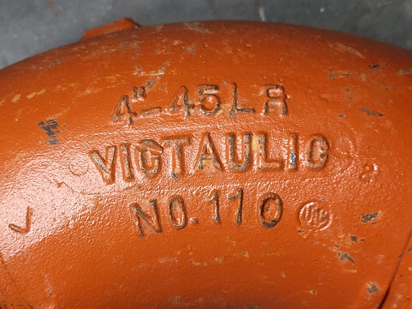 SURPLUS NEW Victaulic No. 110 6″ Grooved 45° Elbow Fitting, Ptd. Orange