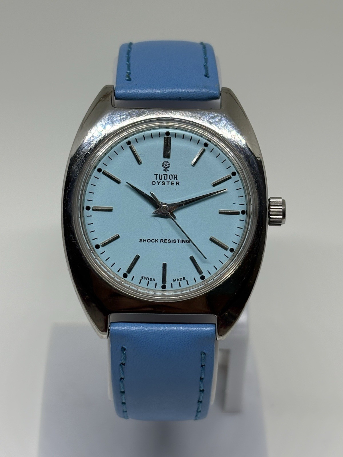 Vintage Tudor Oyster 17 Jewels Manual Winding Swiss Made Men’s Watch Blue Dial