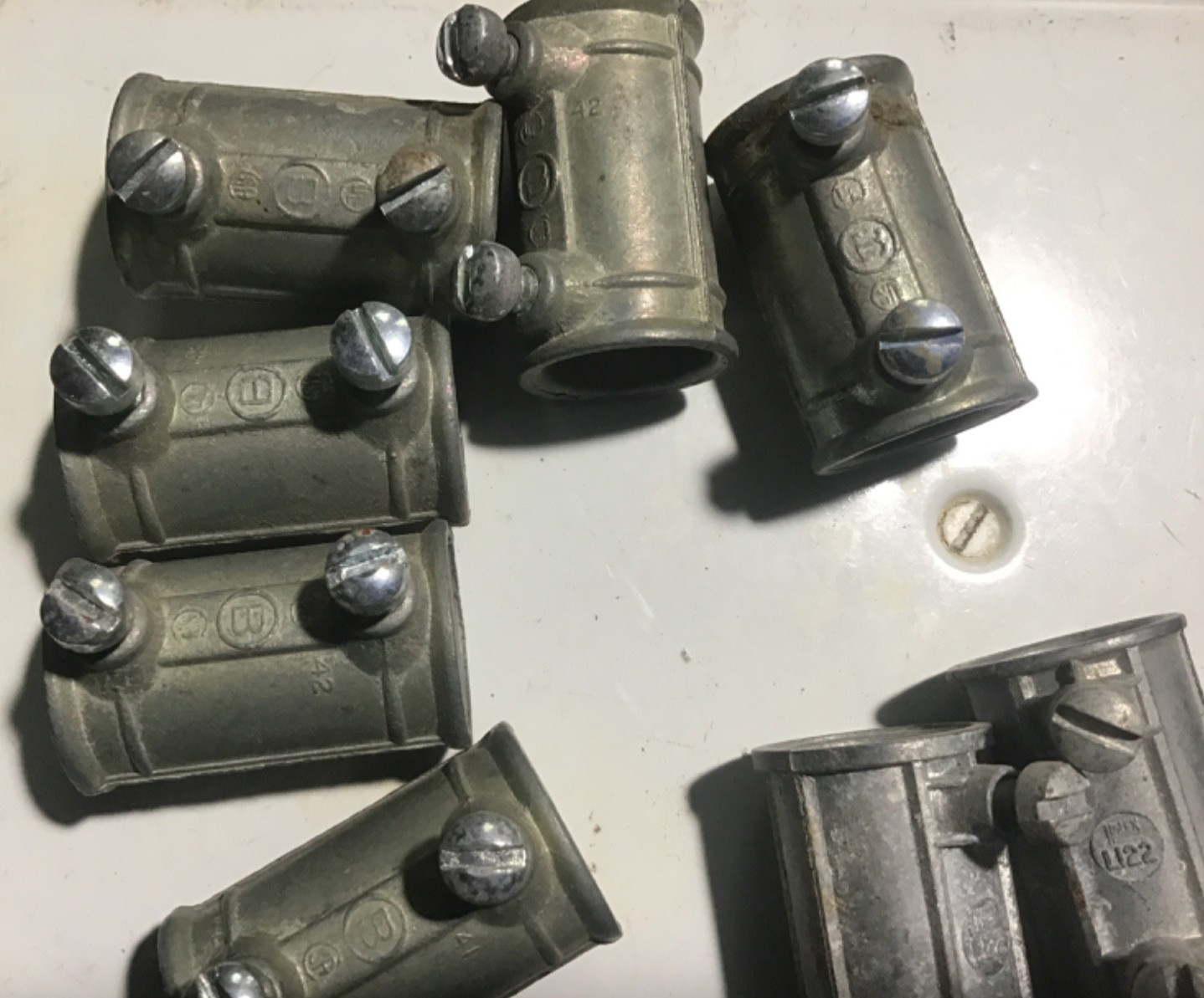 NOS Electrical~7 NEER TC-511~6 B&2 Halex LI22=Lot of 15 Set Screw Couplings~3/4”