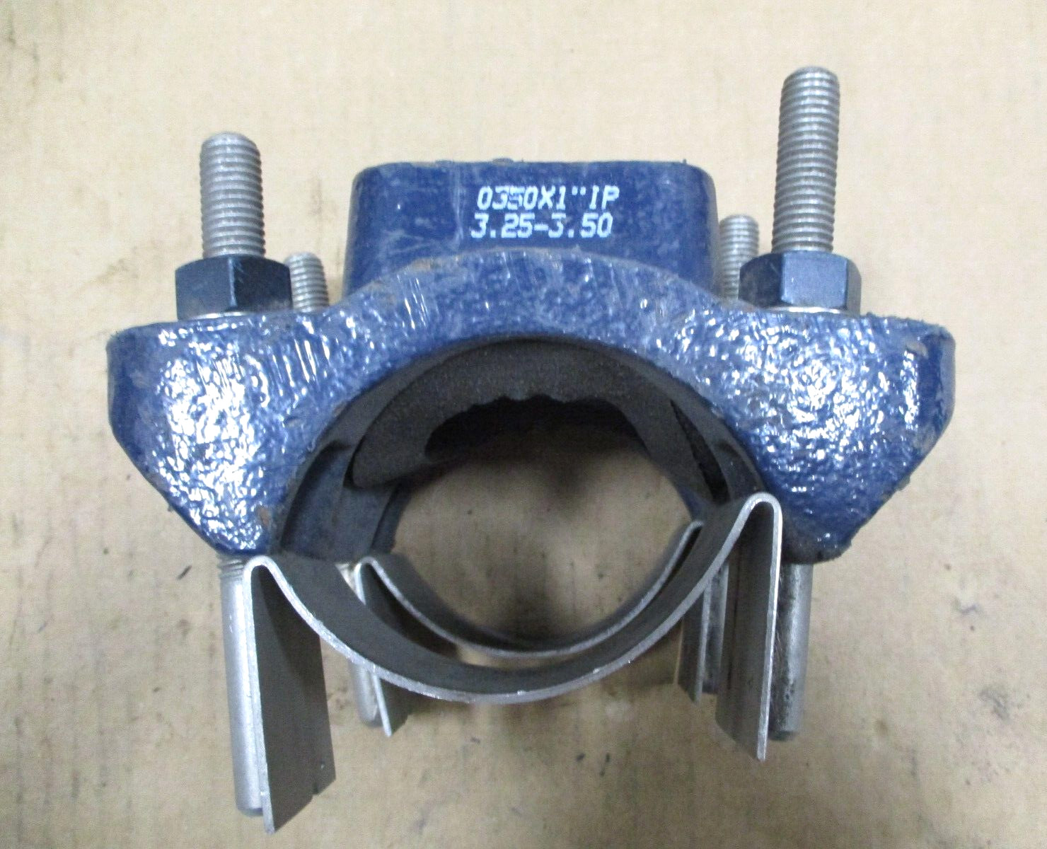 JCM 404 Service Saddle 3″ Pipe 3.25-3.50 OD Range 0350×1″ IP A7669AES