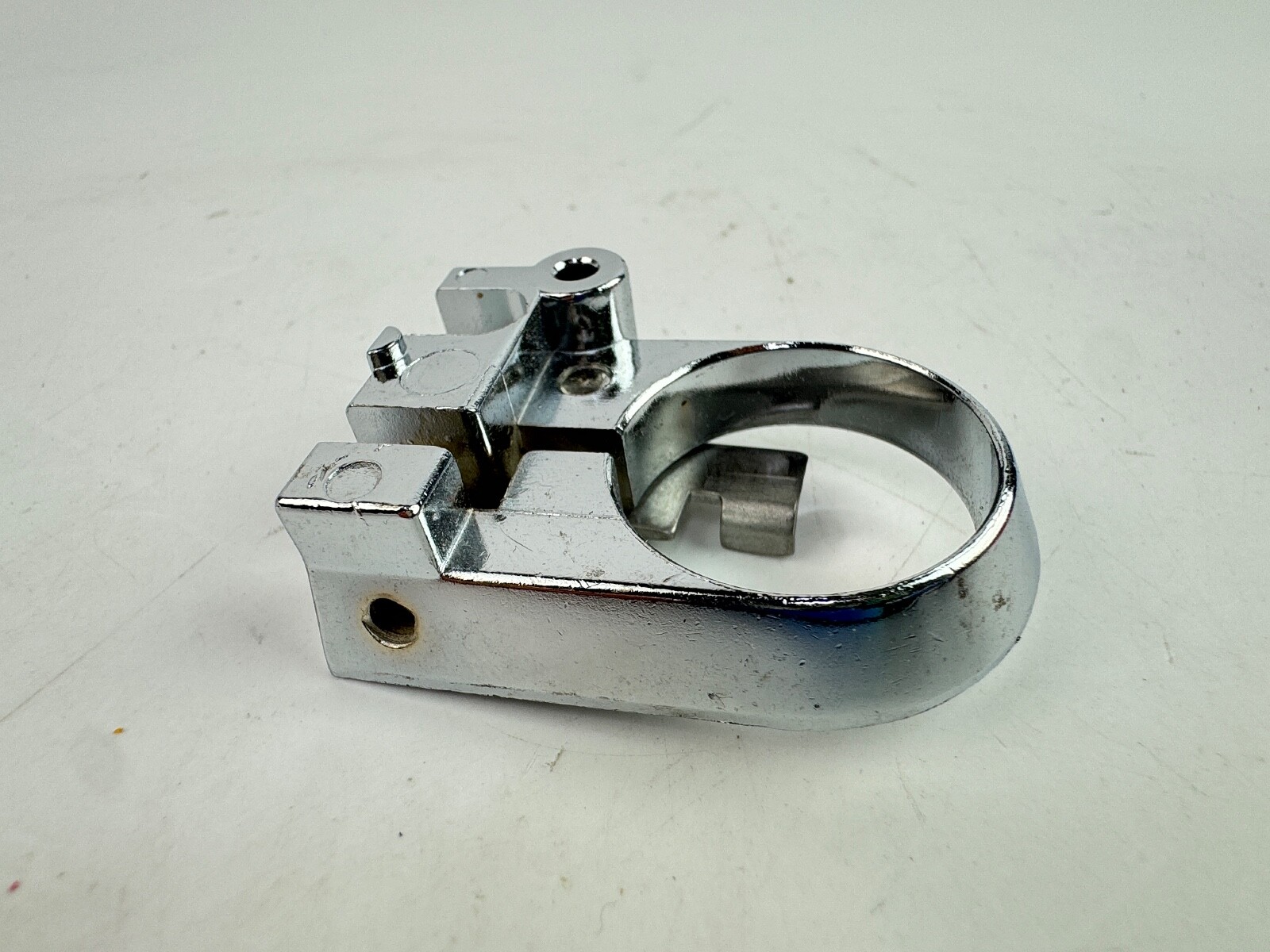 EATON CUTLER HAMMER 10250TA26 Extended Pushbutton Padlock Attachment
