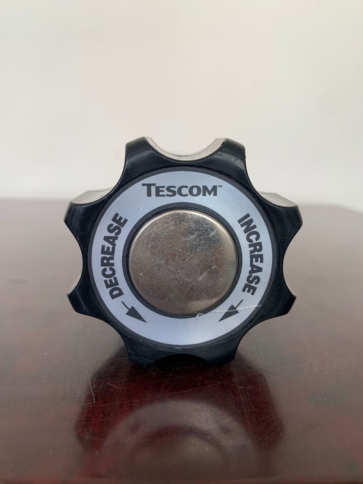 TESCOM / Regulator / 54-2069T26-072 / IN PRESS:6000PSI, OUT PRESS:125PSI