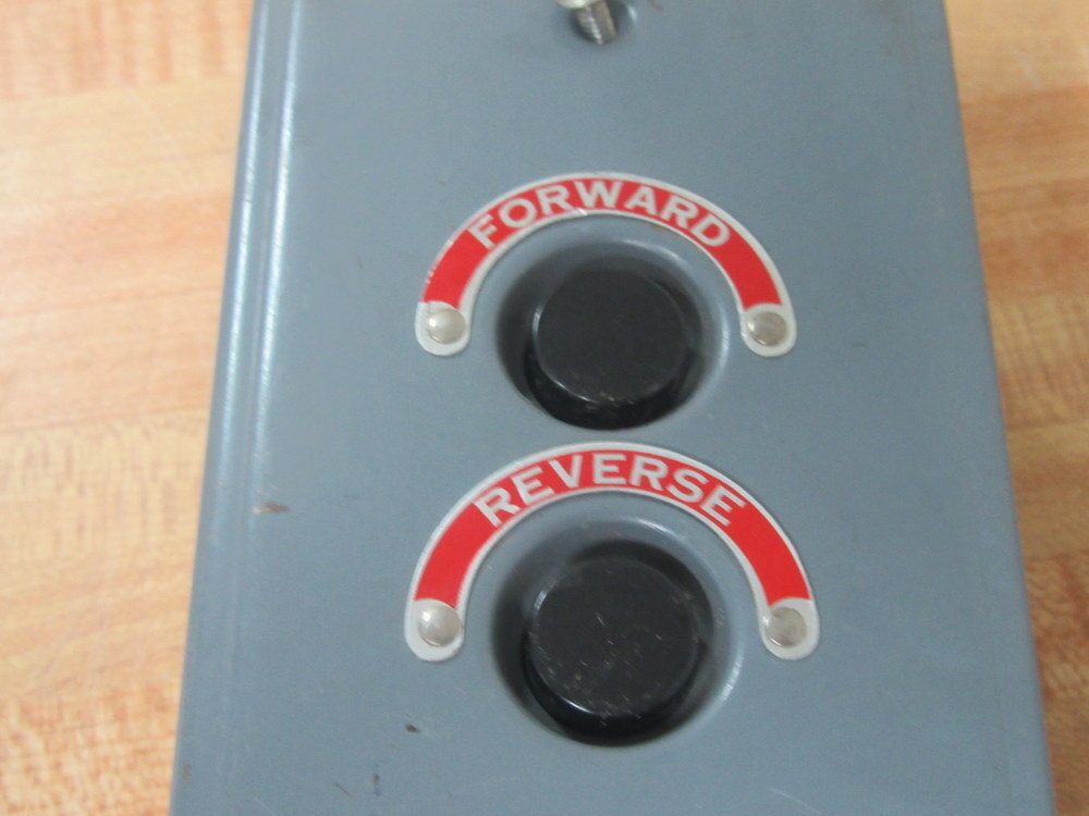 Arrow Hart H&H 27900 Selector Switch BP-15 W/Enclosure