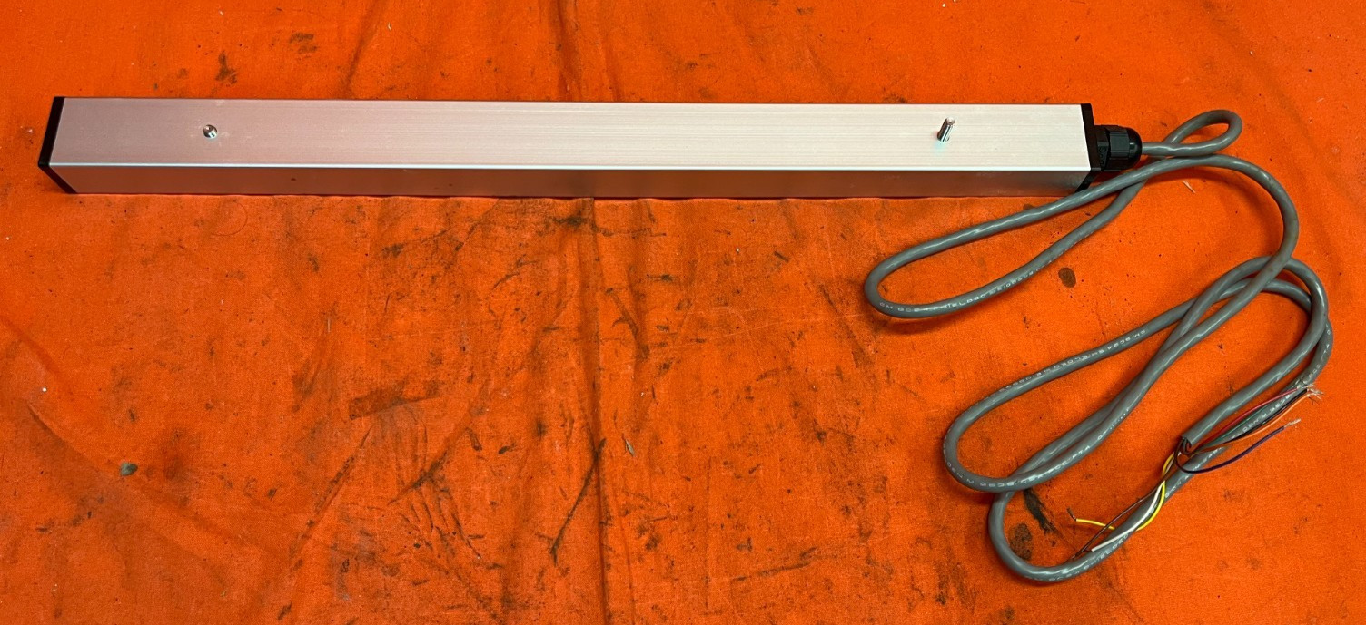 UNBRANDED SEALED INDUSTRIAL LED BAR LIGHT LENGTH: 17-3/16″