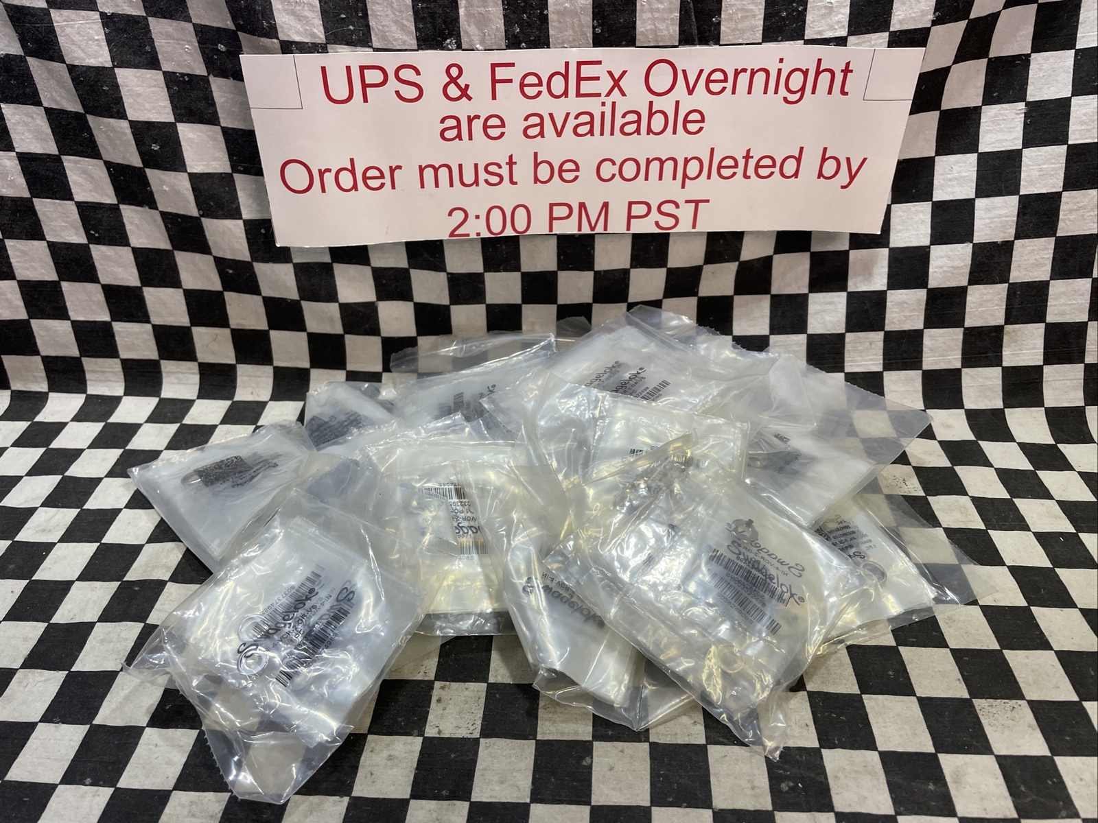 SWAGELOK VCR Face Seal 1/4″, NI-4-VCR-2-GR-VS, NI4VCR2GRVS, LOT OF 170