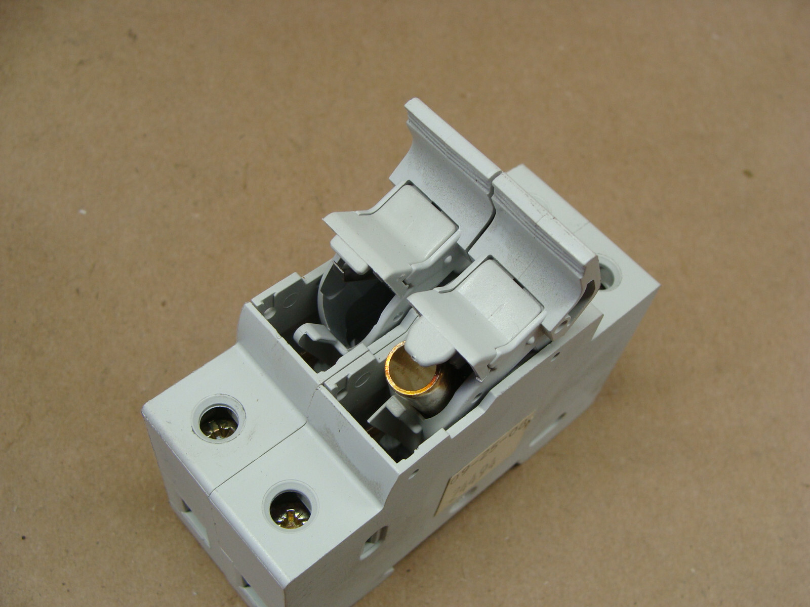 LOT OF 2 FERRAZ SHAWMUT FUSE HOLDERS CMS101NI 10 X 38 32A 690V