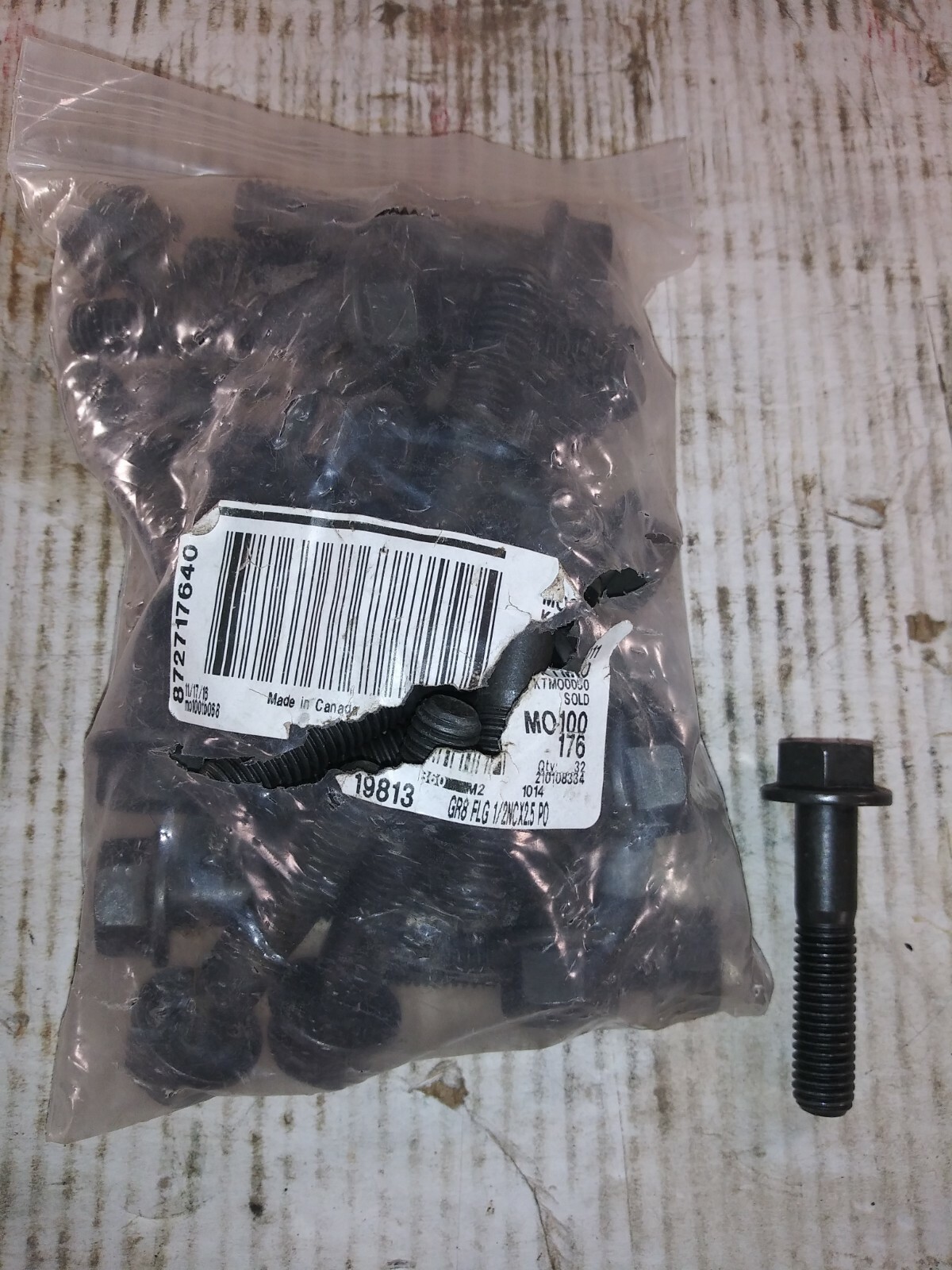 32 NEW FASTENAL 19813 1/2″-13X2-1/2″ GRADE 8 HEX FLANGE BOLTS NNB **MAKE OFFER**