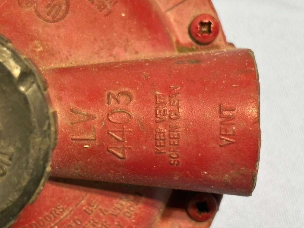 Rego Compressed LP-Gas Back Mount Regulator LV 4403