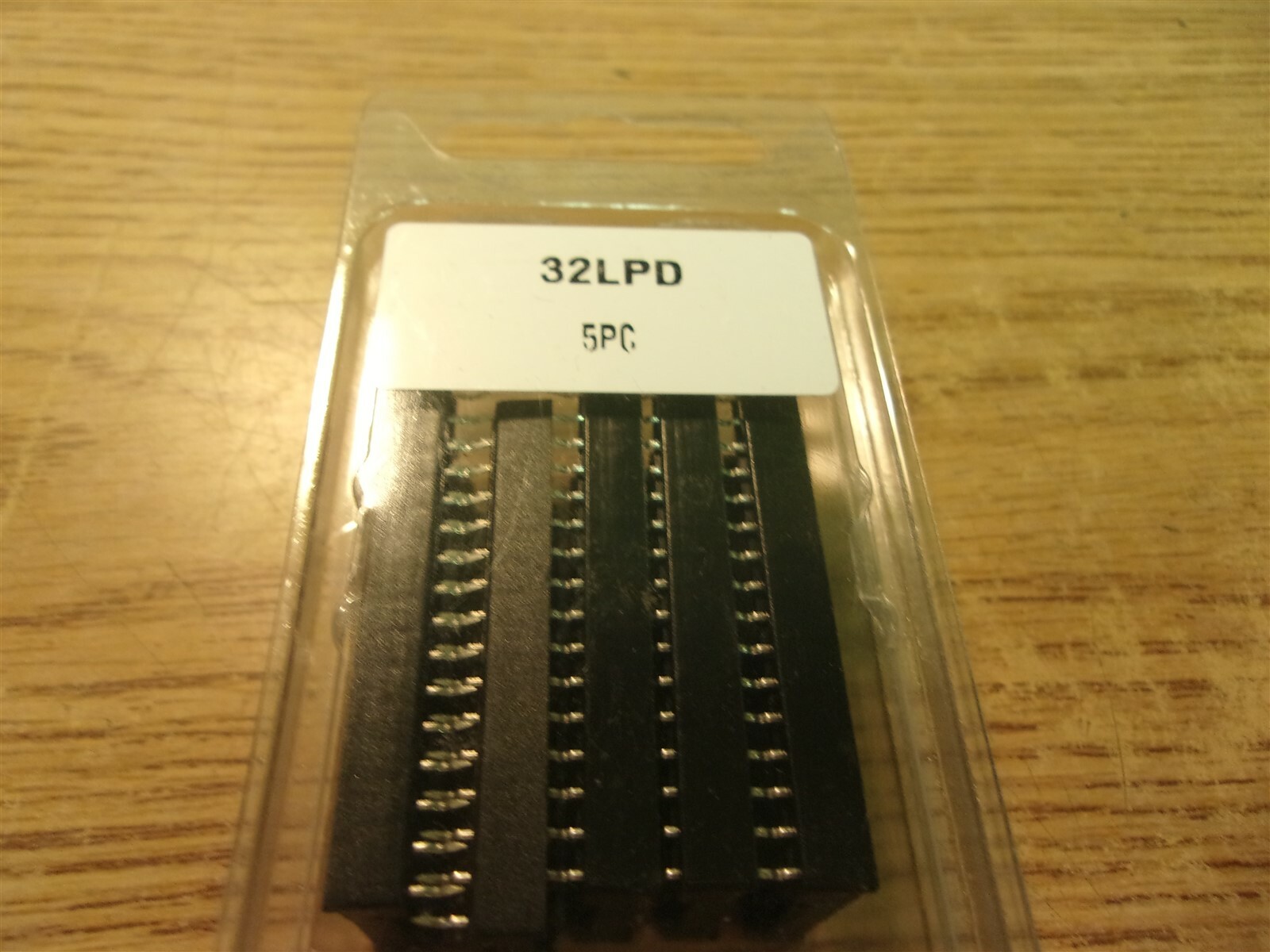 NEW Socket 32 Pin Low Profile Dual Wipe 0.03″ Lot of 5 32LPD *FREE SHIPPING*