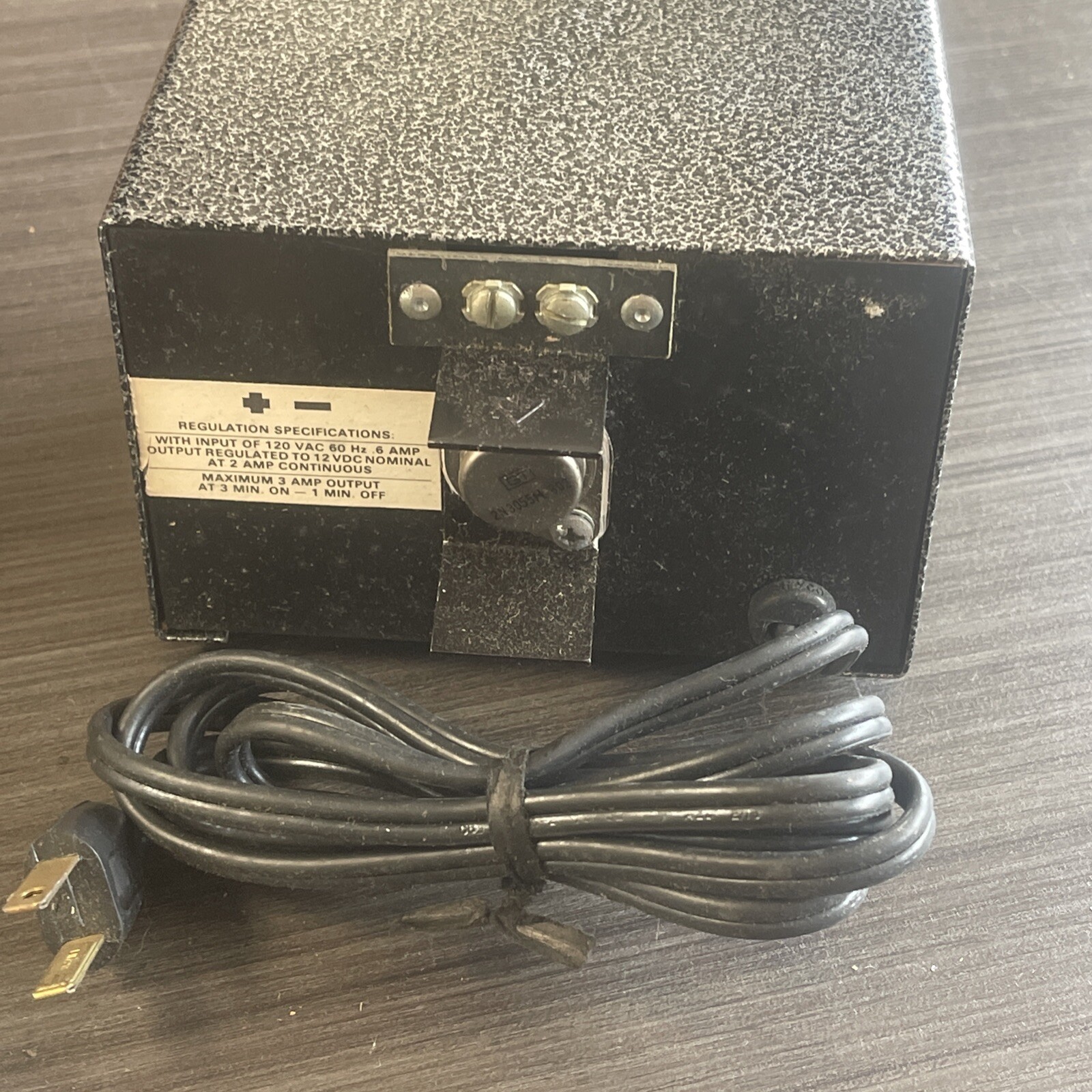 New In Box Fanon/Courier Regulated Power Supply PS-20A