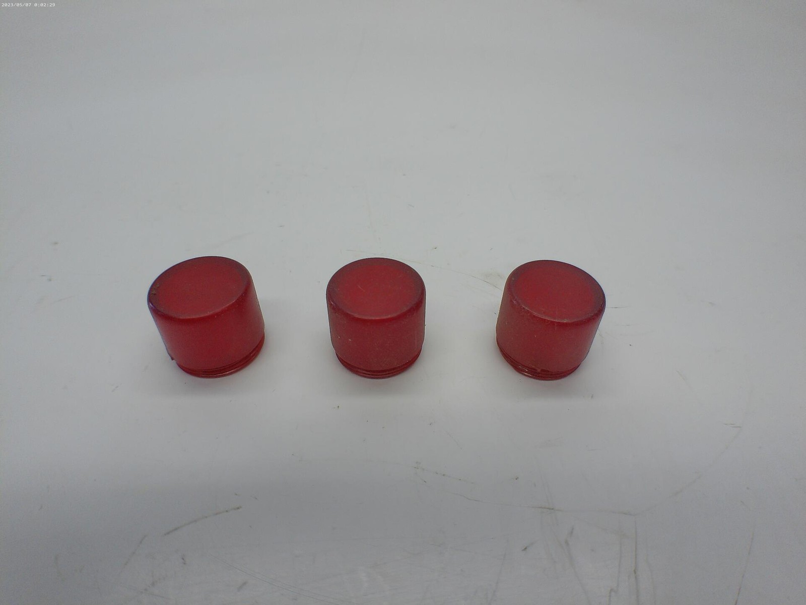 INDUSTRIAL SPARE 10250TC21 LENS RED LOT OF 3 NSNP