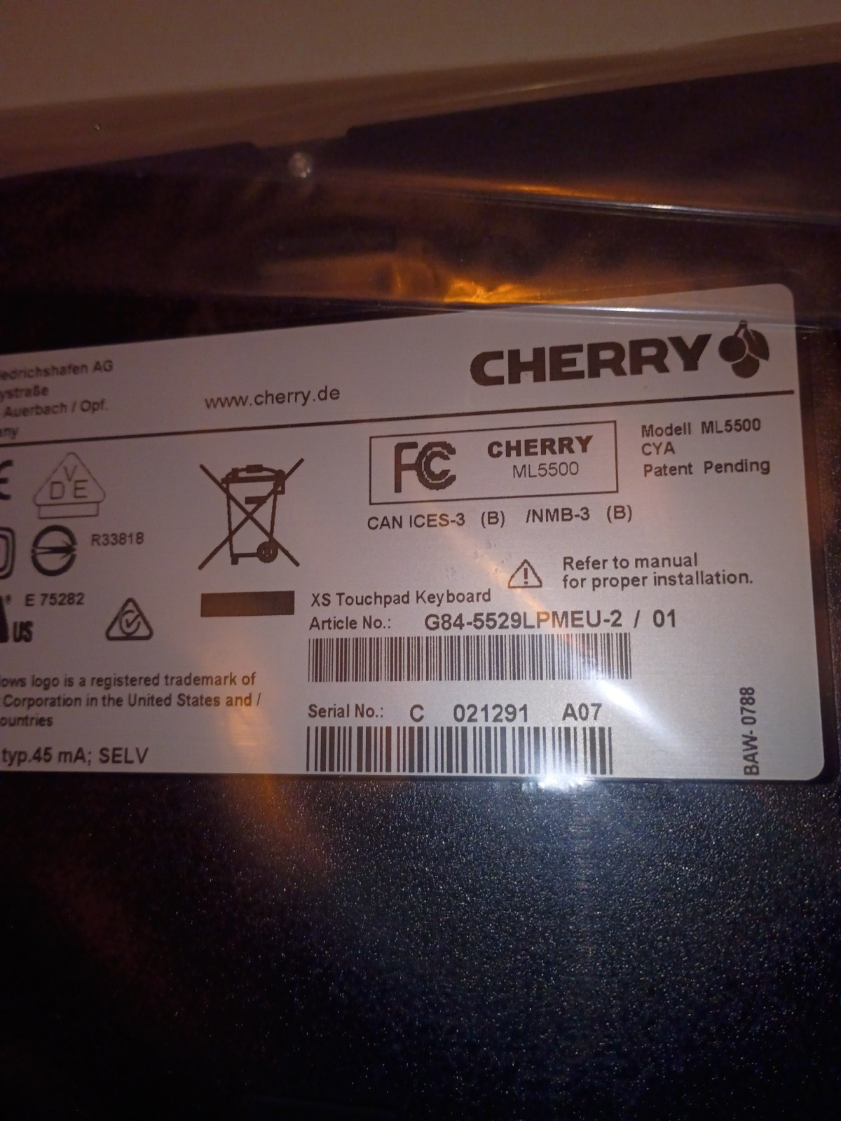 CHERRY G84-5529LPMEU-2 XS TOUCHPAD KEYBOARD -PS/2 – NEW – G84-5500