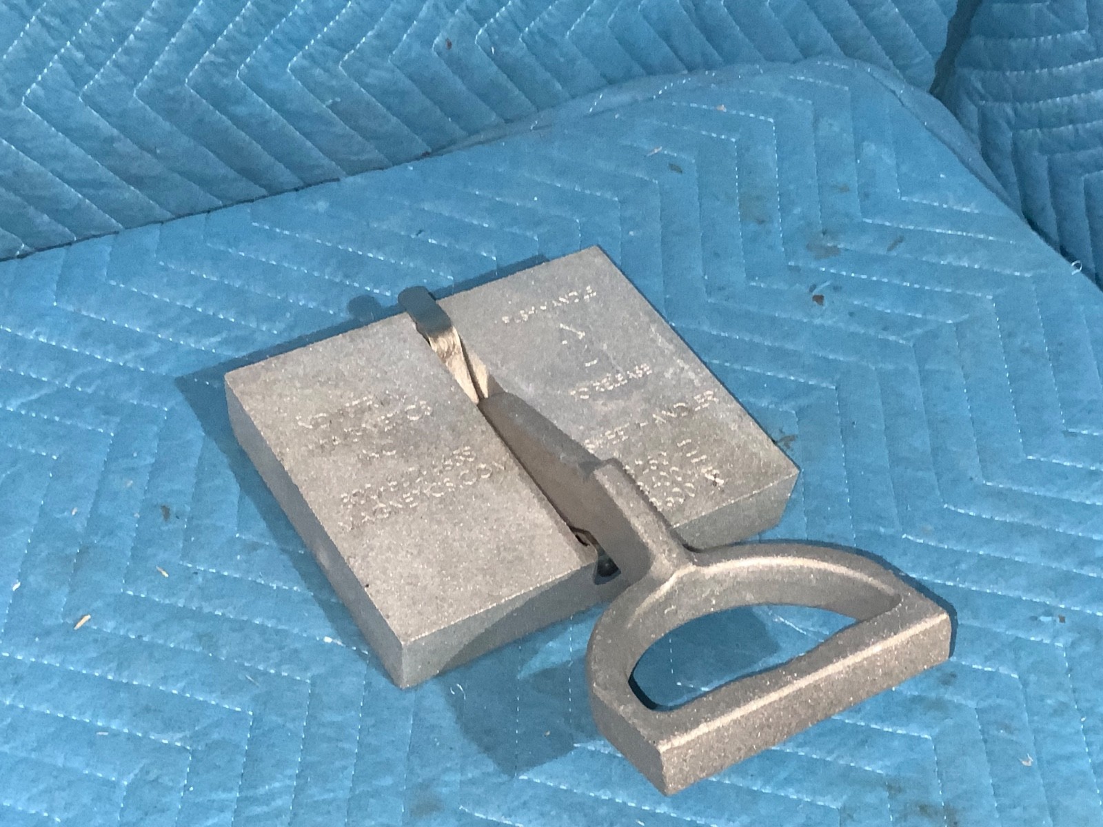 MAG-MATE B600 Manual Lifting Magnet,600 lb Load Cap. 2RVA6 (S1L5)