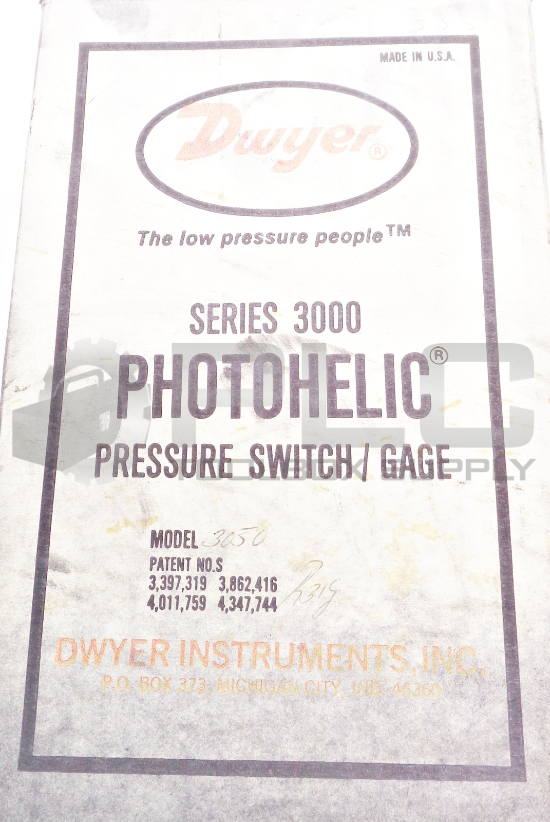 NEW DWYER 3050 SERIES 3000 PHOTOHELIC PRESSURE SWITCH/GAGE