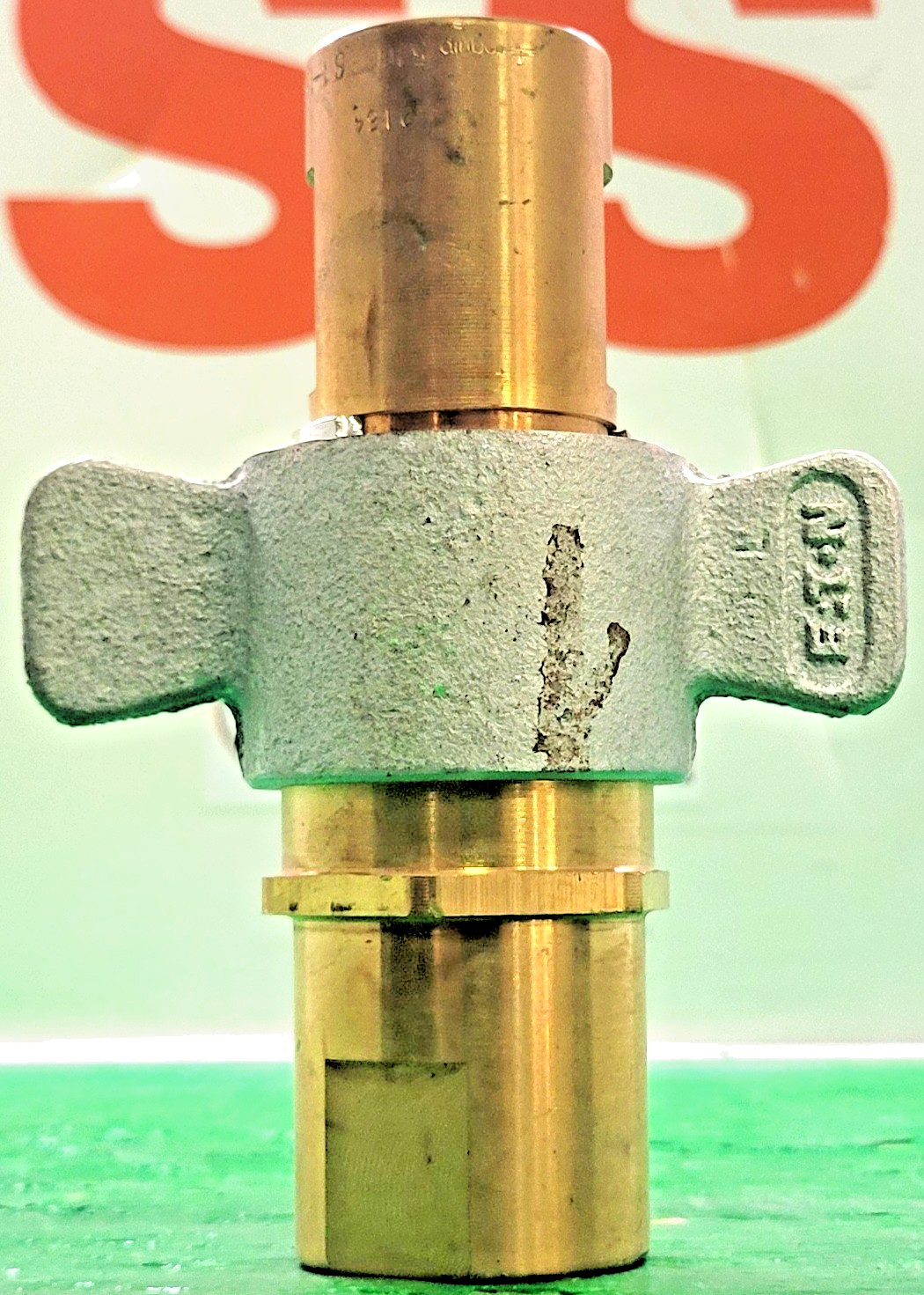 6️⃣EATON FNPT HYDRAULIC QUICK CONNECT COUPLING PESSCO IS OFFERING 1 W052326-2 🗽
