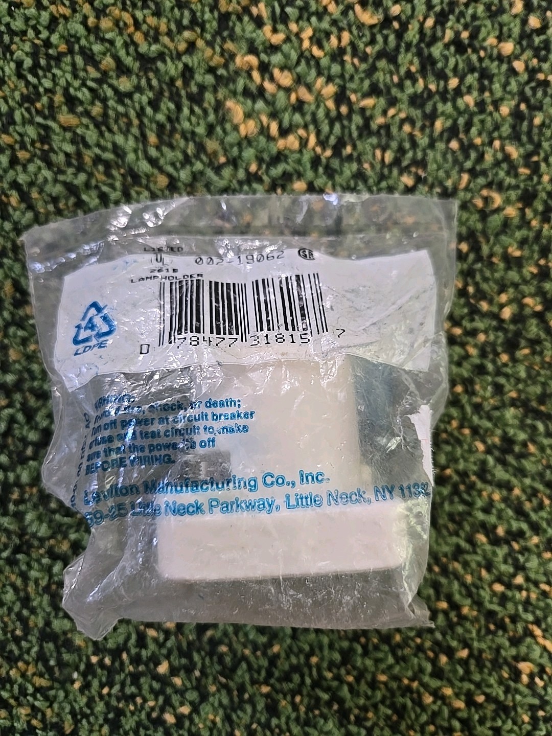 NEW LEVITON 002-19062 LAMPHOLDER PORCELAIN CLEAT TYPE 650W 250V, 00219062