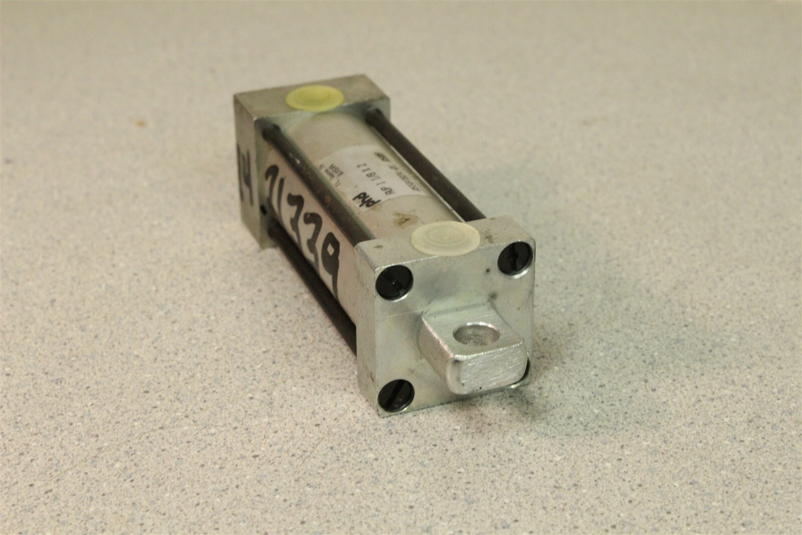 PHD AVP 1 1/8×2 005587824-01 0508 Cylinder *FREE SHIPPING*