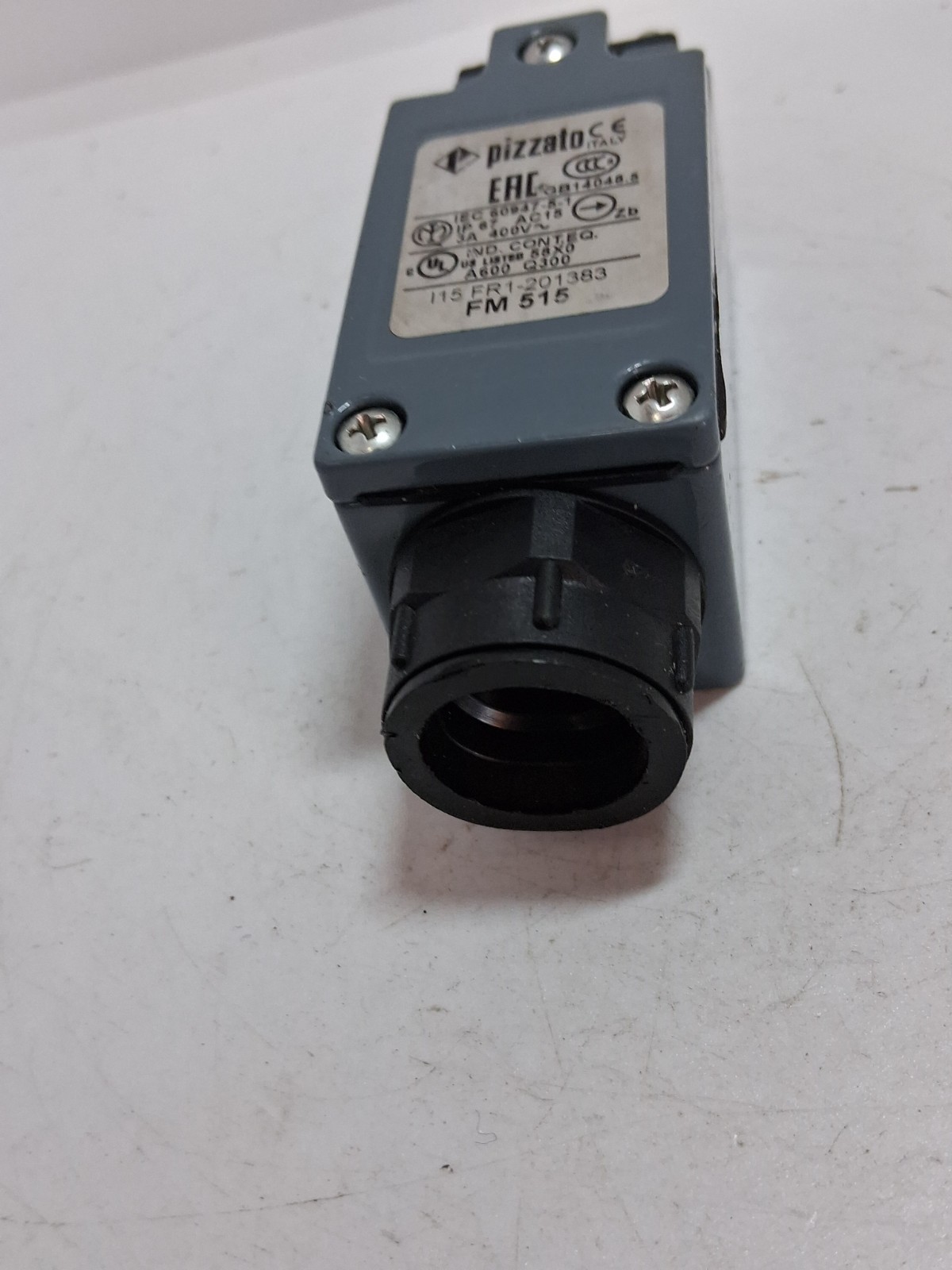 PIZZATO FM515 POSITION SWITCH ROLLER PISTON PLUNGER 1NO/1NC SNAP ACTION NNB