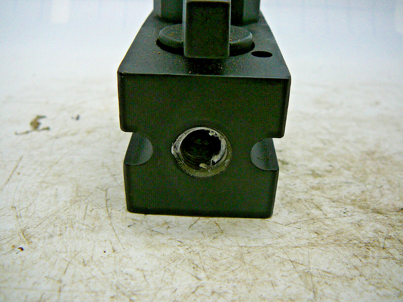 WATTS PNEUMATIC REGULATOR R35-02C 300PSI W/SHUT OFF VALVE