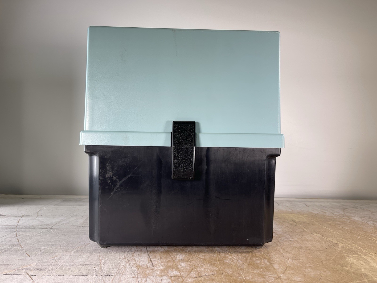 WELLER WFE 2ES SOLDERING FUME EXTRACTION SYSTEM – (POWER TESTED)
