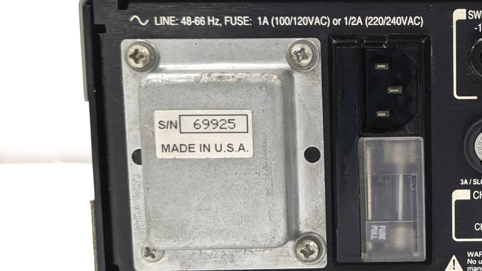 SR560 [Operation Tested] Low Noise Voltage Preamplifier SRS S/N:69925