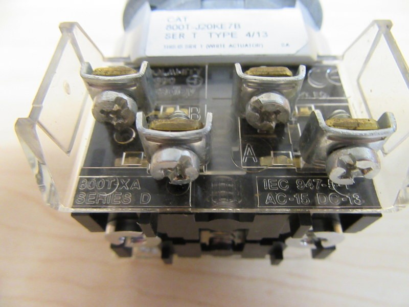 Allen Bradley 800T-J20KE7B Selector Switch