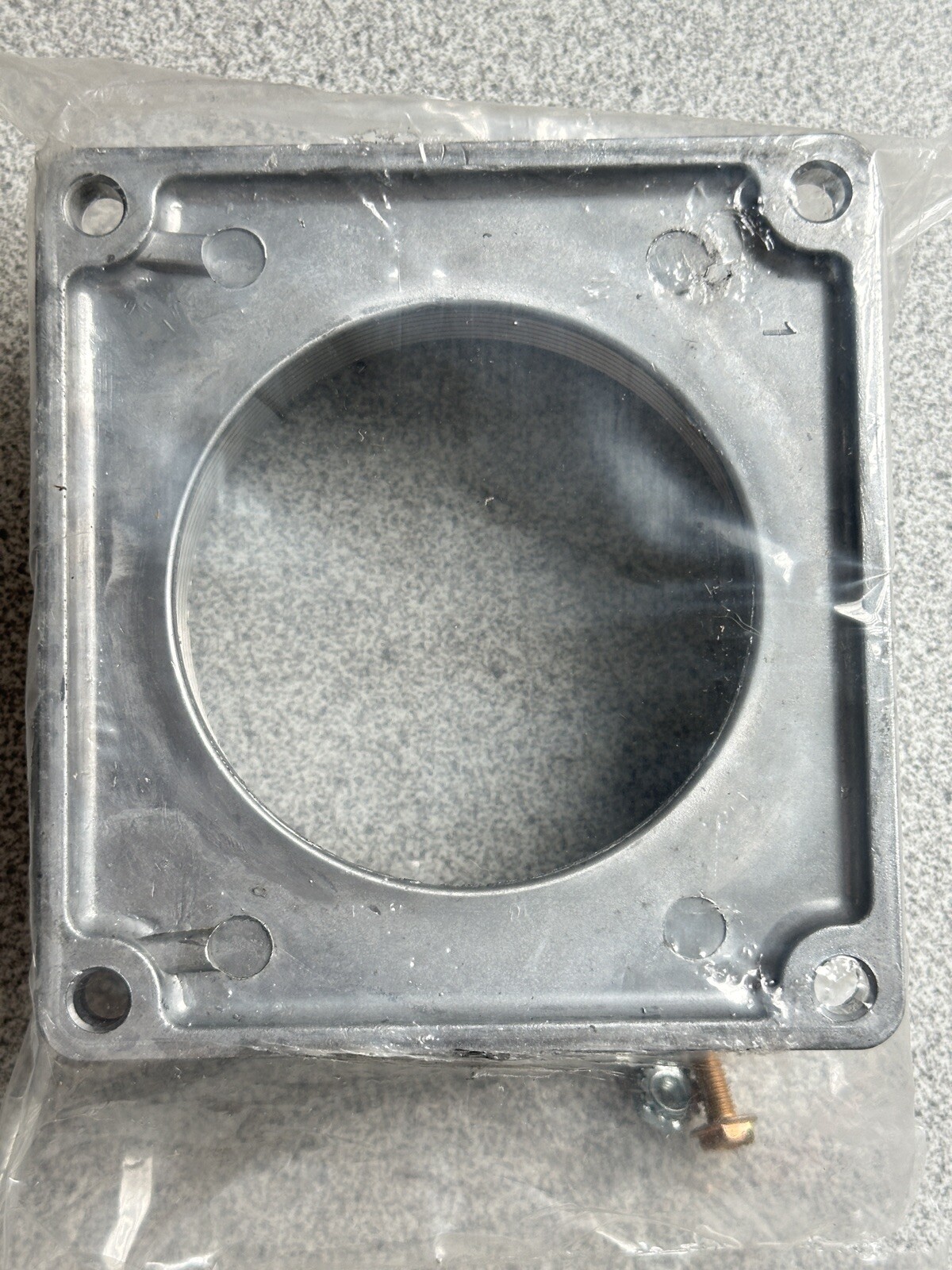 NEW EATON CUTLER HAMMER DS300H2 LOADCENTER 3 ” HUB 3-INCH PANEL HUB 3R Rainproof