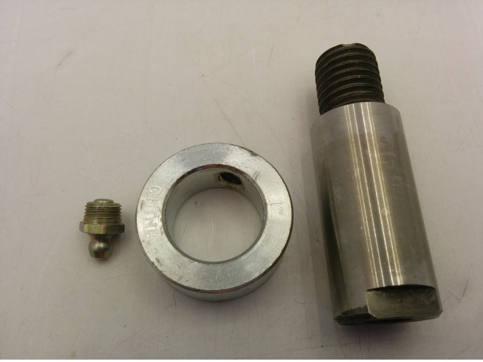 BREWER MACHINE & GEAR No. 2 IDLER SHAFT, 1″ DIA 2-1/8 USABLE LENGTH, NIB
