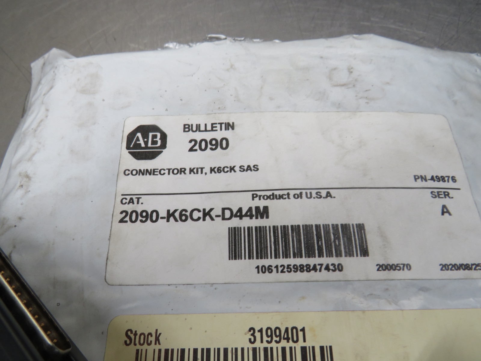 Allen Bradley 2090-K6CK-D44M Ser A Connector Kit