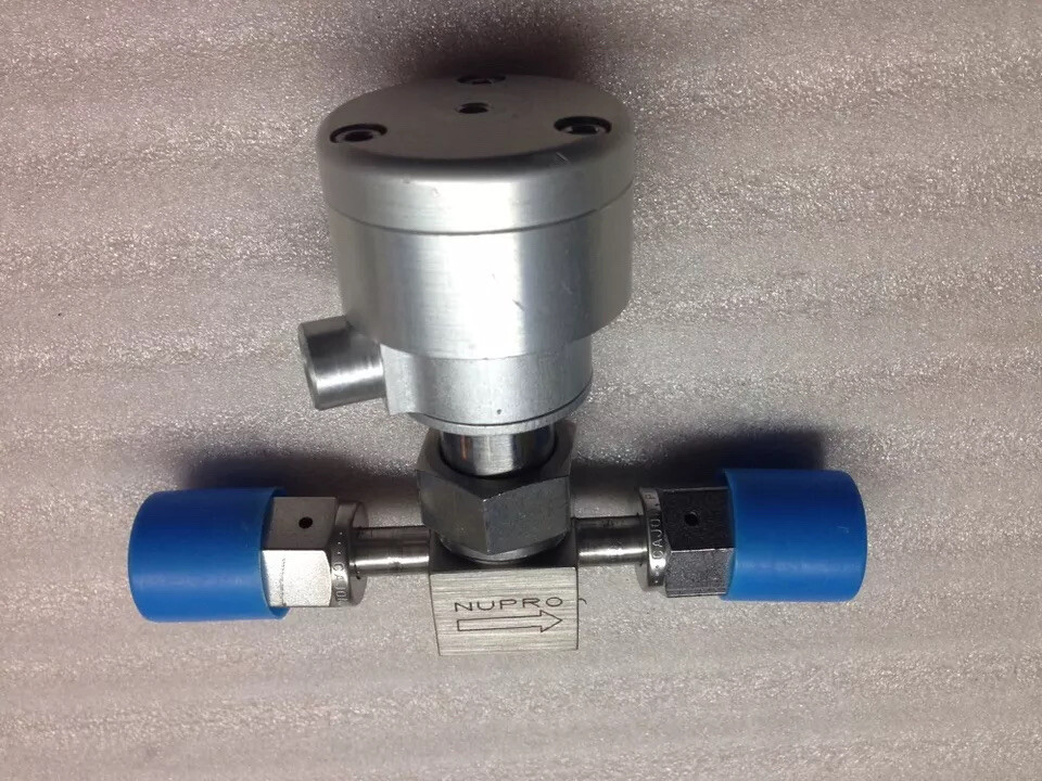 Nupro BELLOW SEAL VALVE SS-4BK-V51-1C, SS4BKV511C, LOT OF 2, Shipsameday #A10