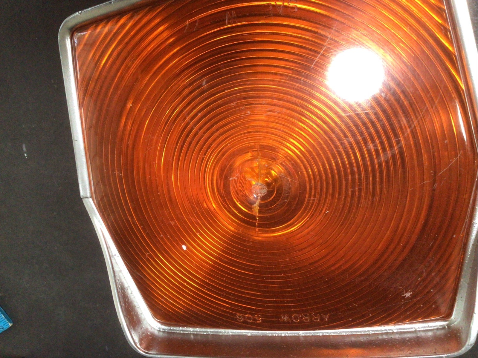 Arrow 506 Double Sided Pedestal Signal Lamp Amber/ Refurbished 506