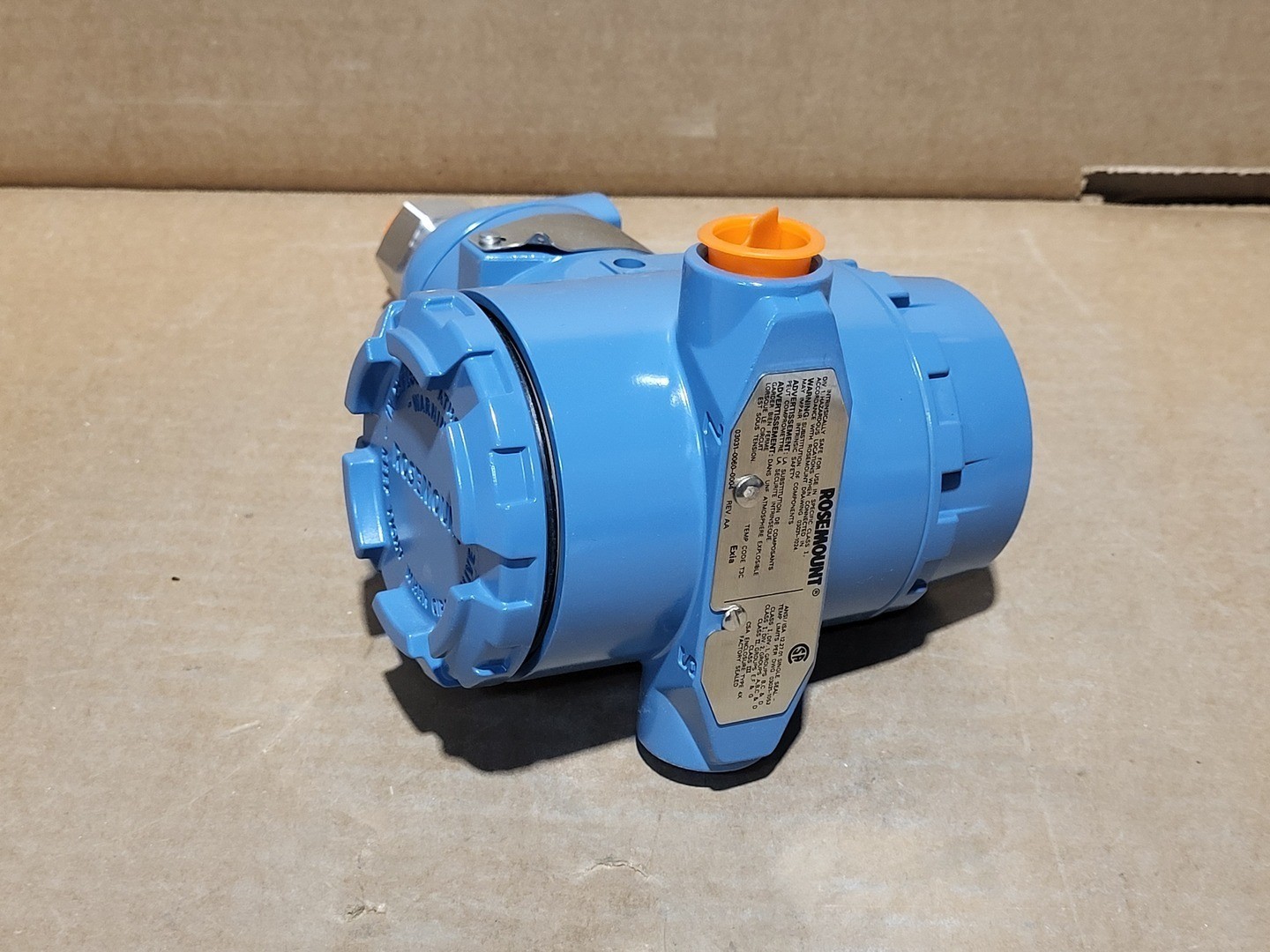 SURPLUS NEW Rosemount 3051TG2F2B21AB4C6Q4Q8 Coplanar Pressure Transmitter