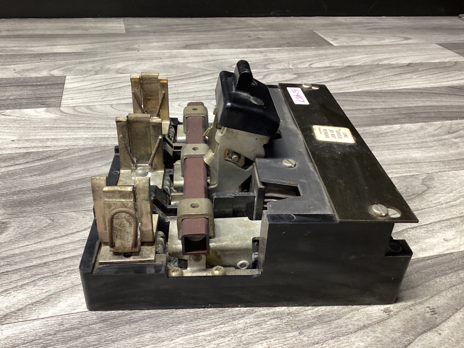GENERAL ELECTRIC 3-POLE DISCONNECT SWITCH MR-200 343L510G10 #114D129PR5*SI