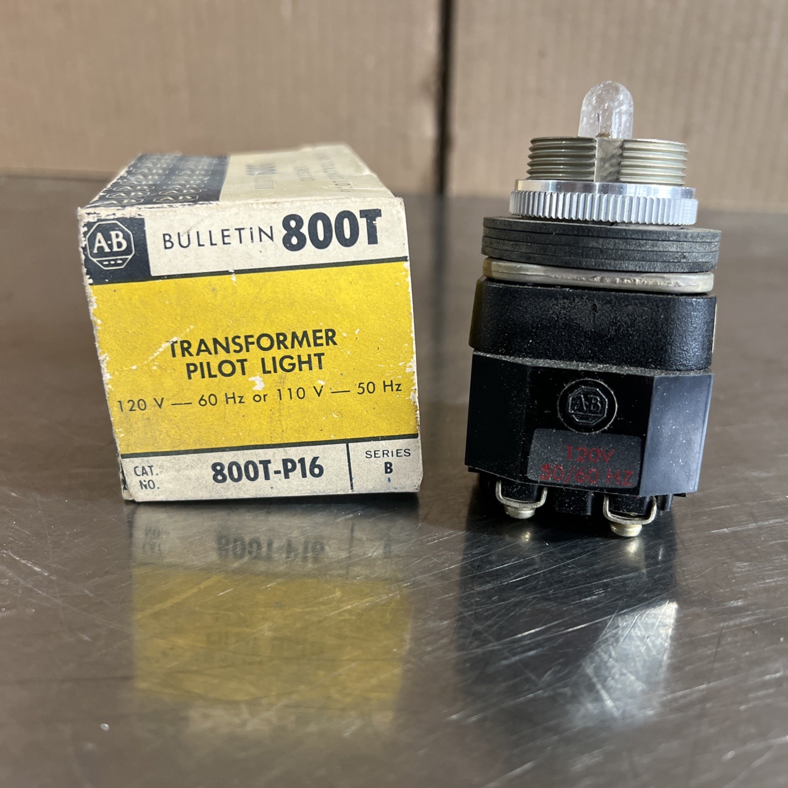 800T-P16 30mm Pilot Light 800T PB New Original 800TP16 Nos Surplus