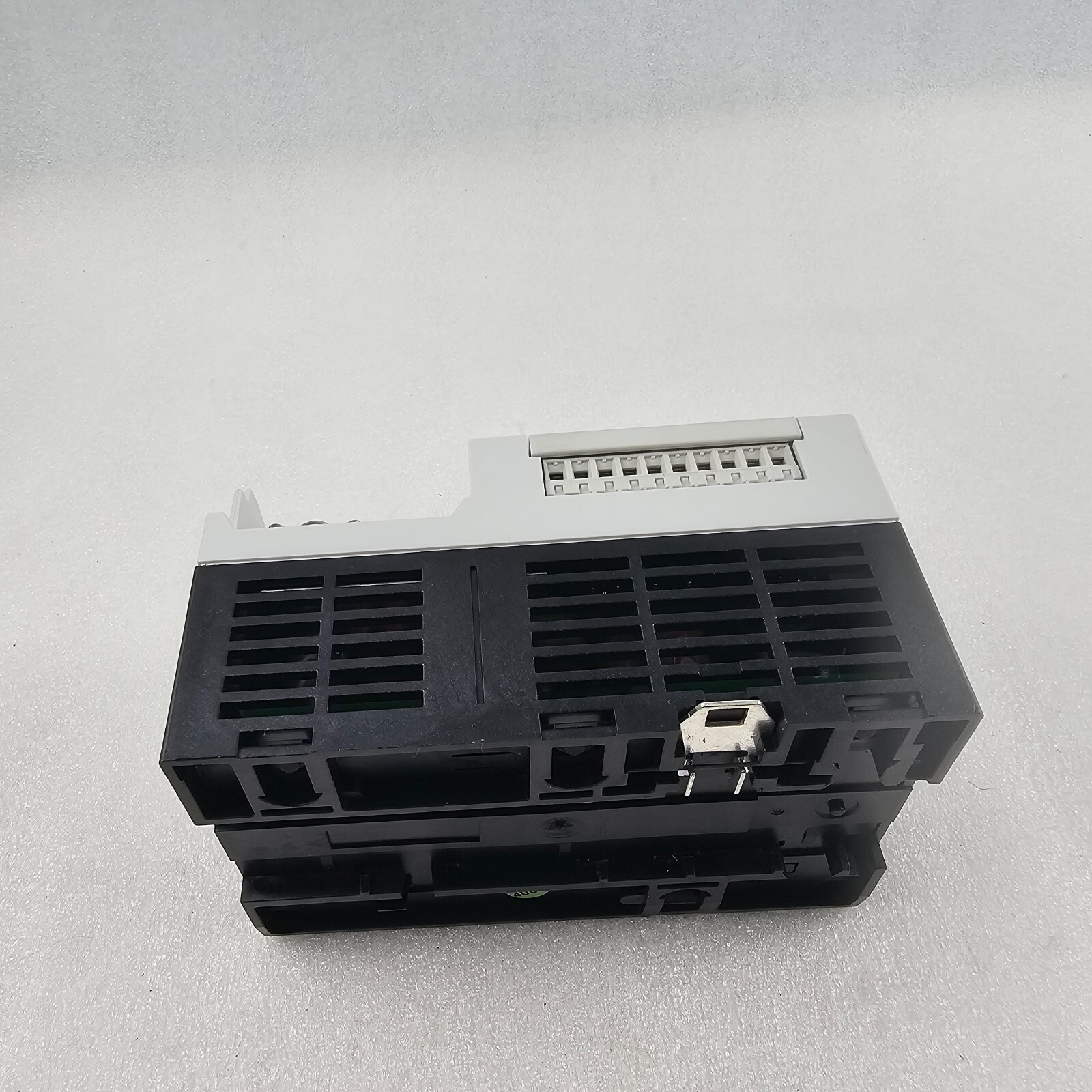 MOELLER POWER SUPPLY EM4-101-AA2 , EM4-101-AA201