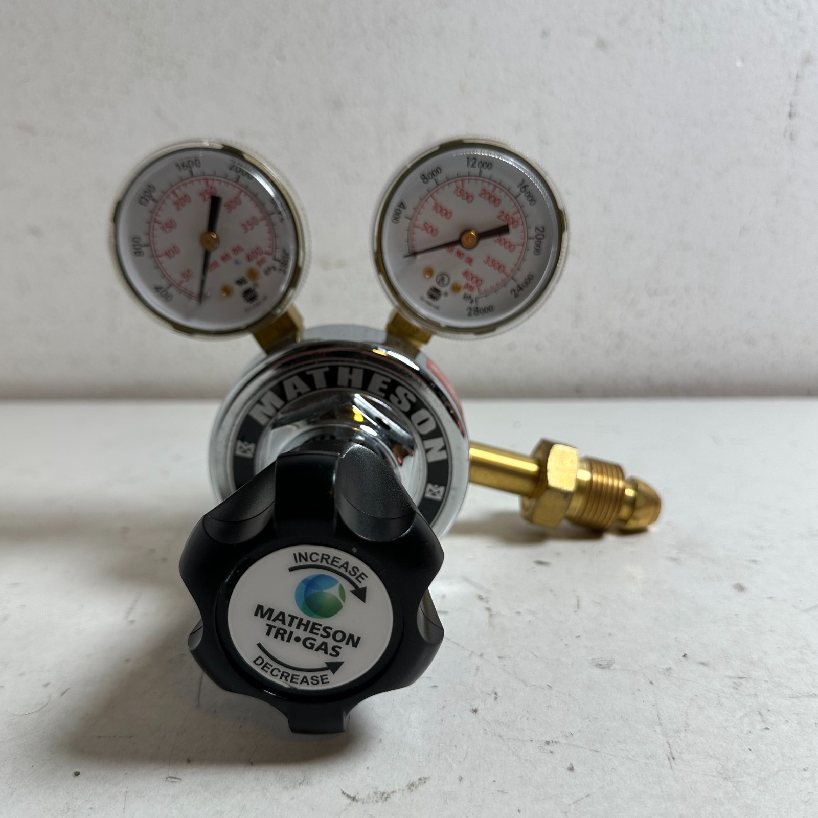 Matheson 18 Series 18H-580 3000 psi Single-Stage General Purpose Gas Regulator