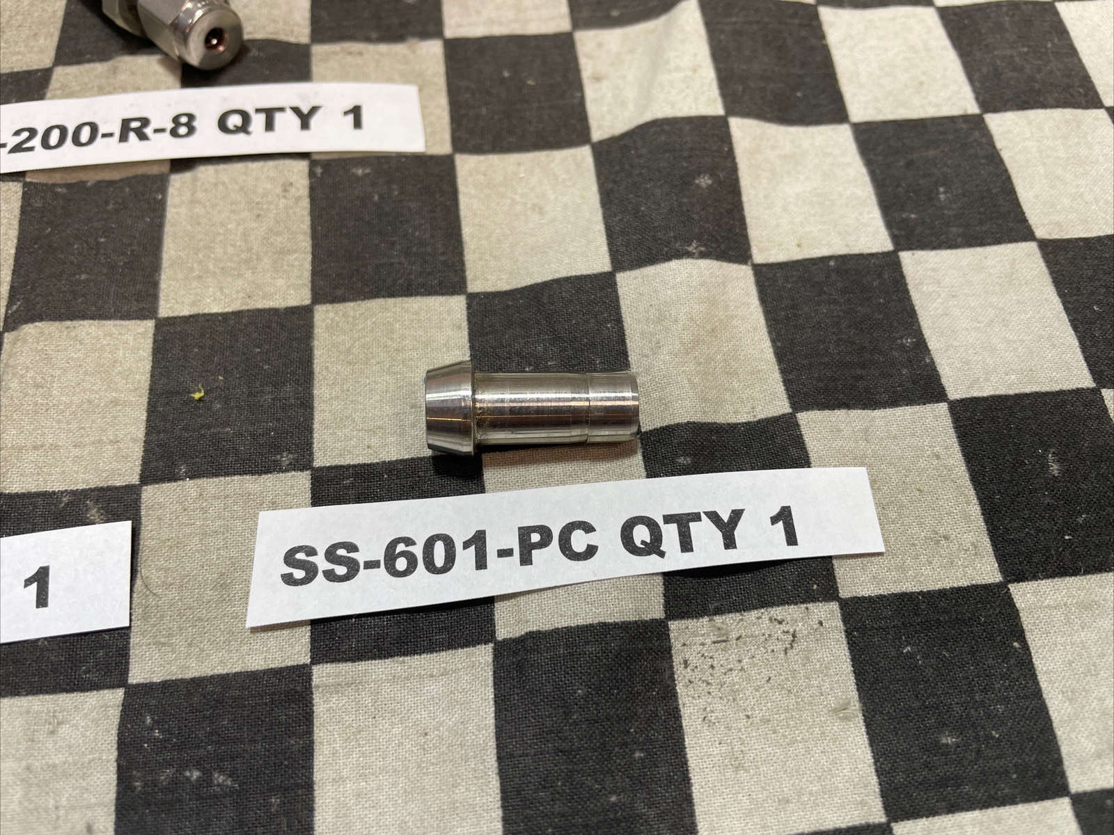 SS-810-R-12 SS-400-R-8 SS-200-R-8 SS-400-R-6 SS-400-R-4 SS-601-PC LotOf9#1639F22