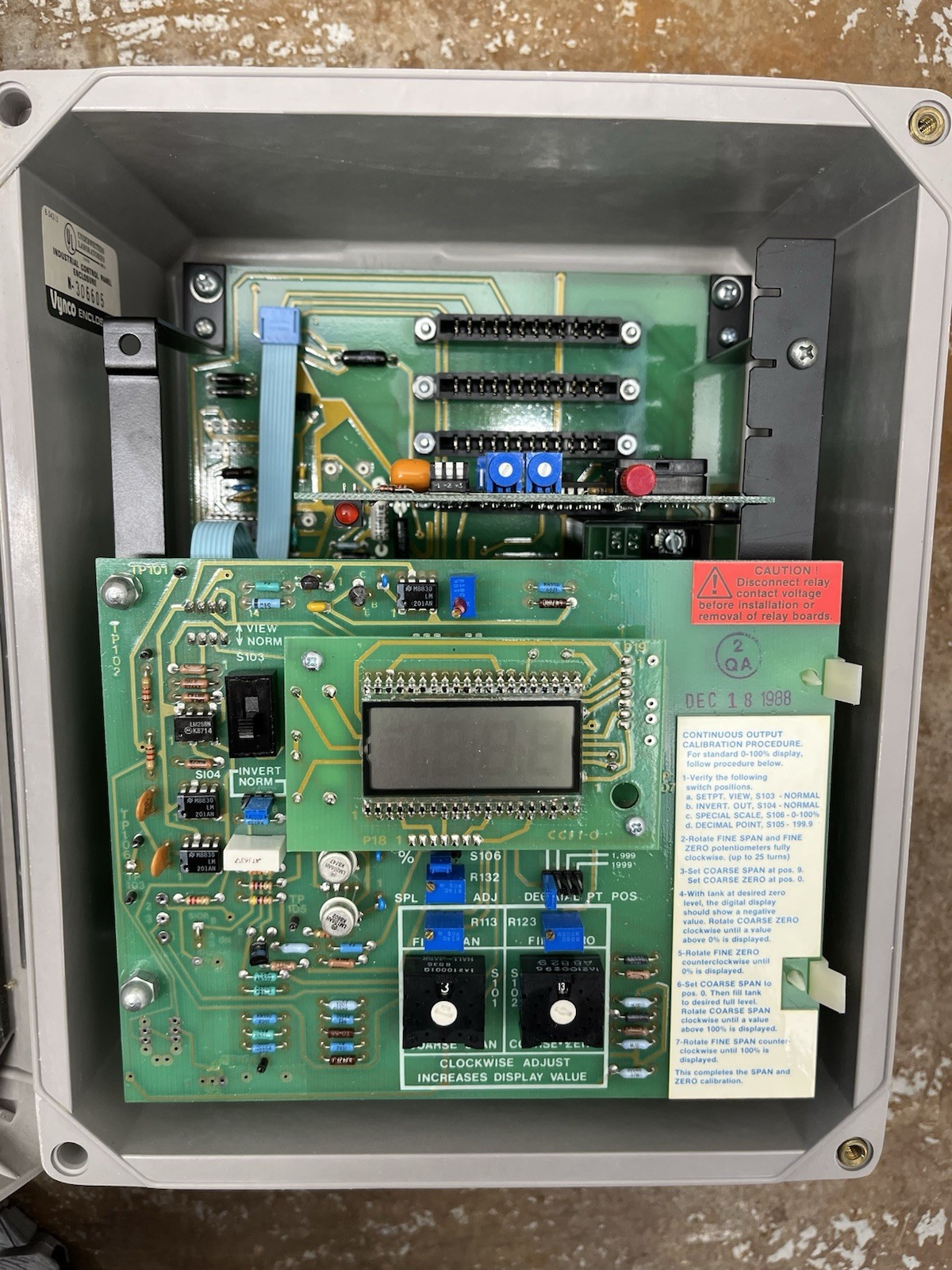ENDRESS+HAUSER LTC1220 LTC 1220 LEVEL TRANSMITTER Control box