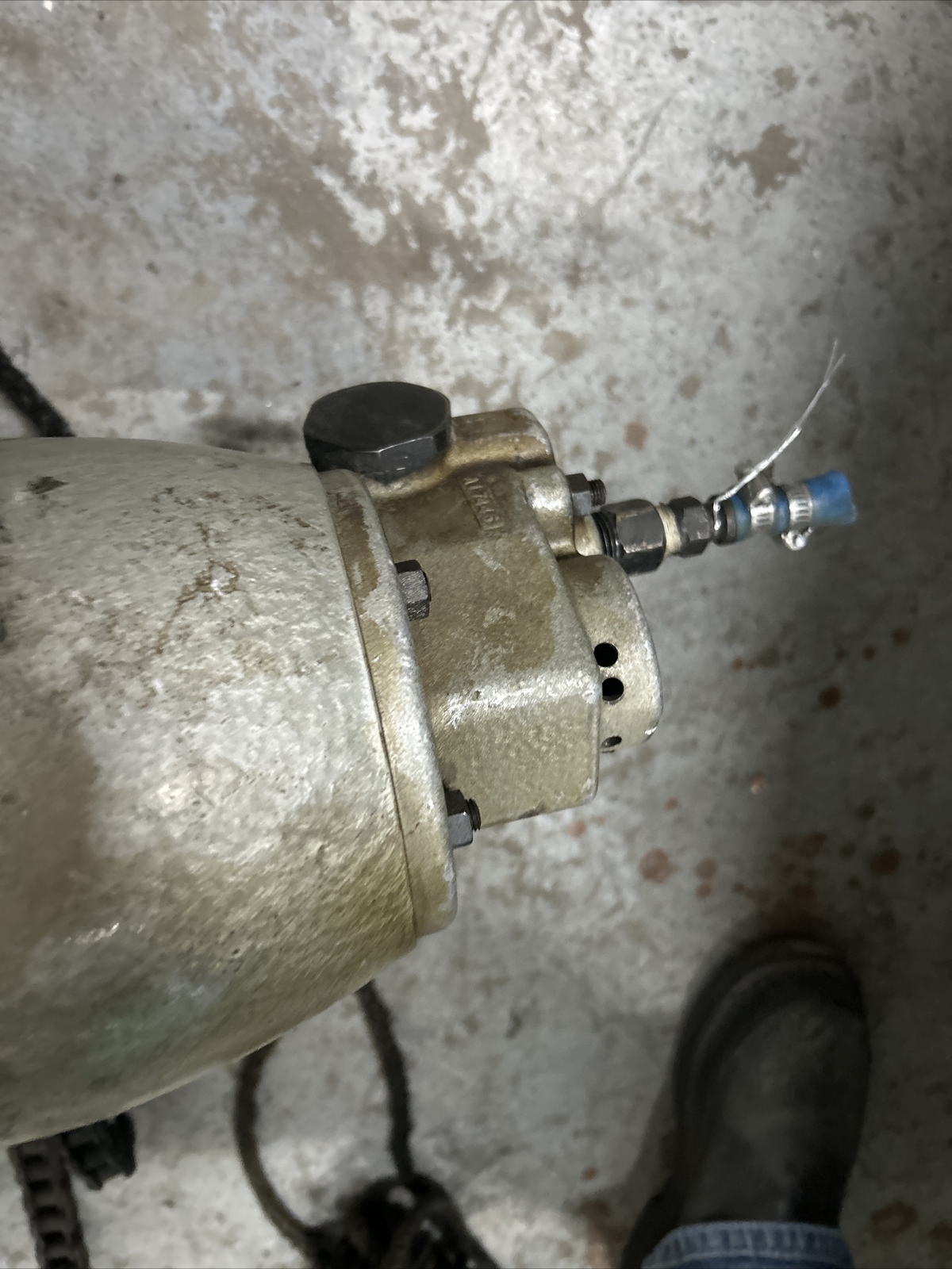 Gardner Denver Chain Hoist 1 Ton 2000# Air Lift