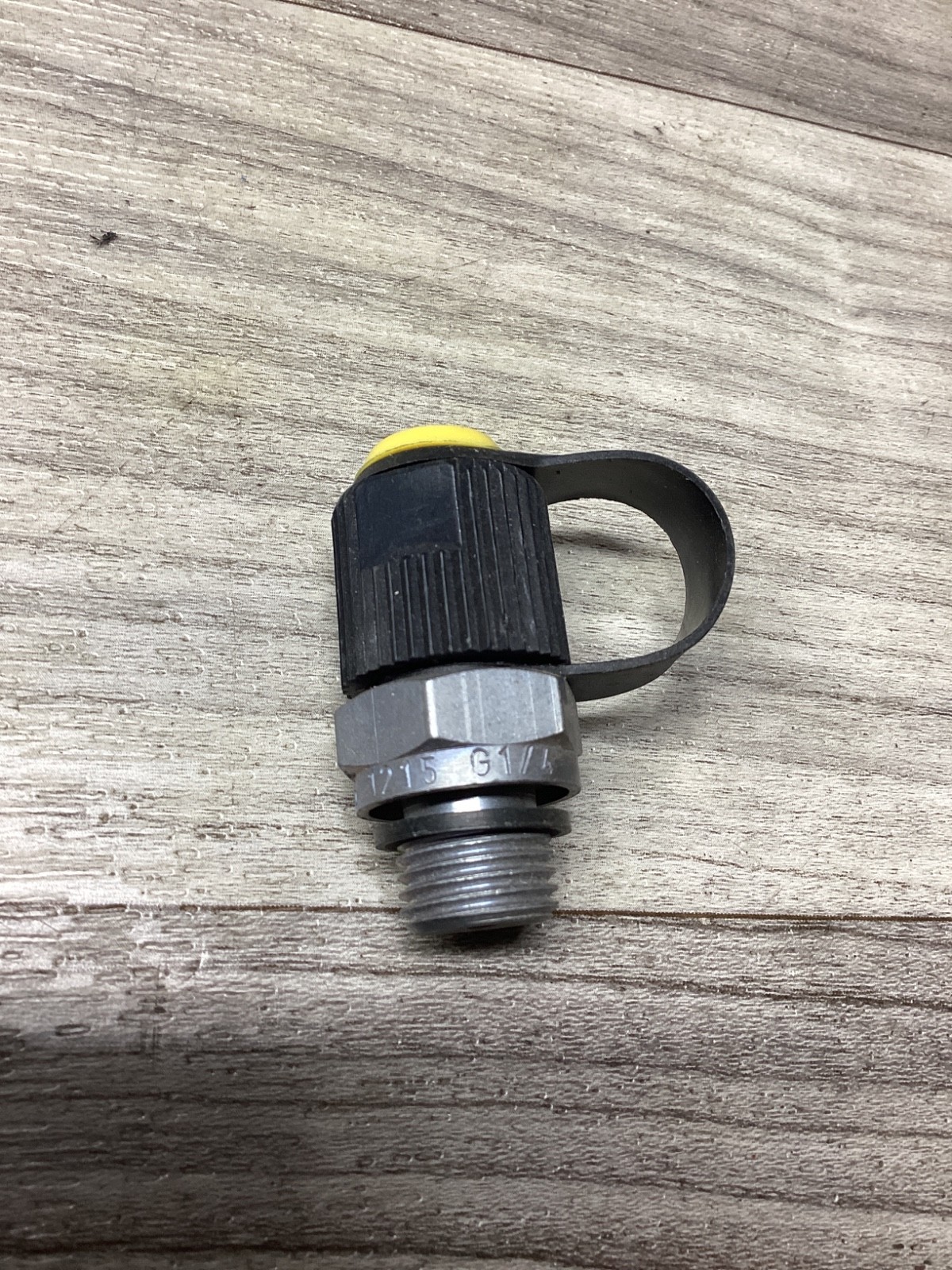 Camozzi Flow Control Valve G1/4 #123N79