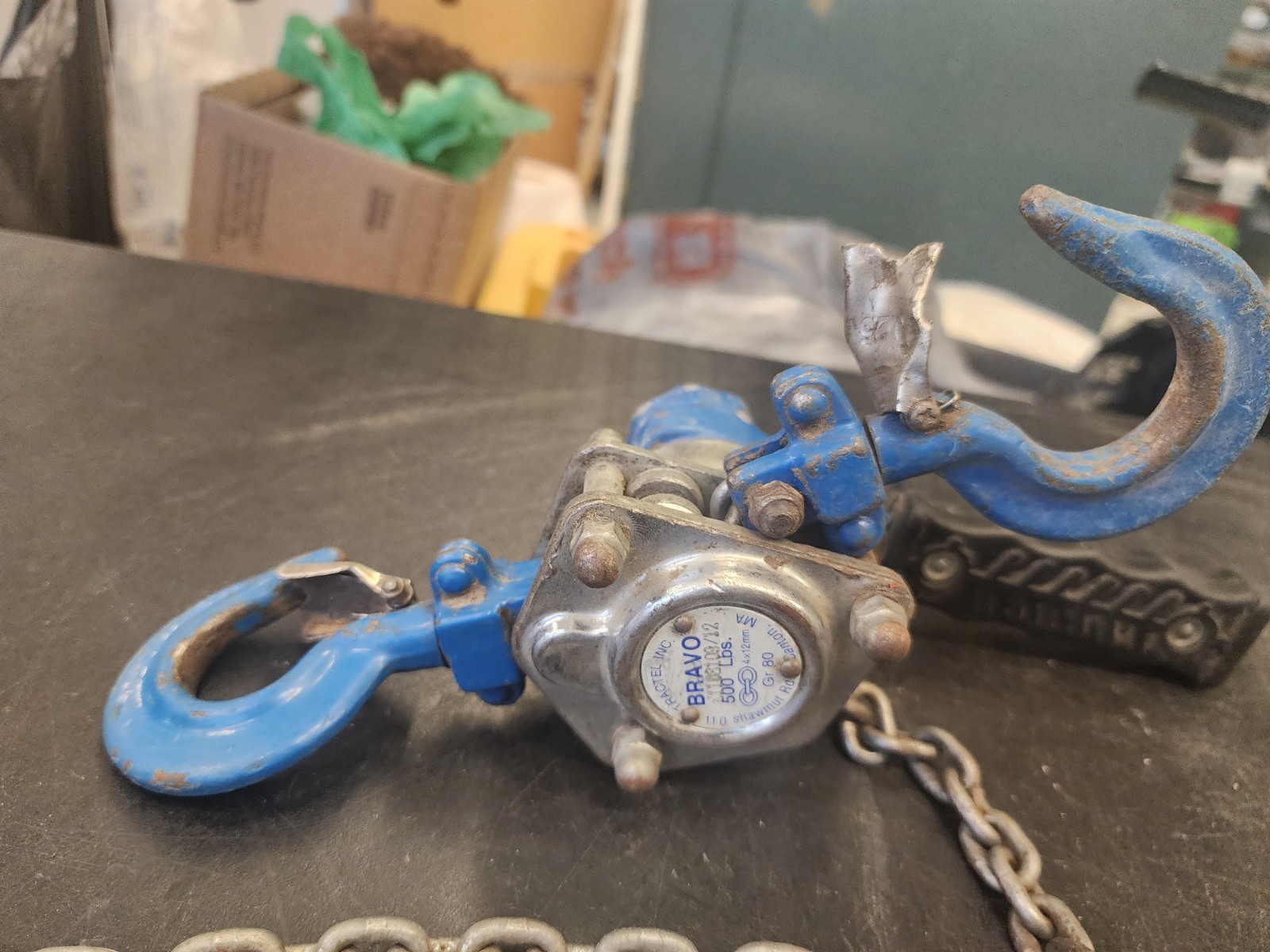 bravo™ Lever Chain Hoist – 1/4 Ton / 500 lbsLever Chain Hoist