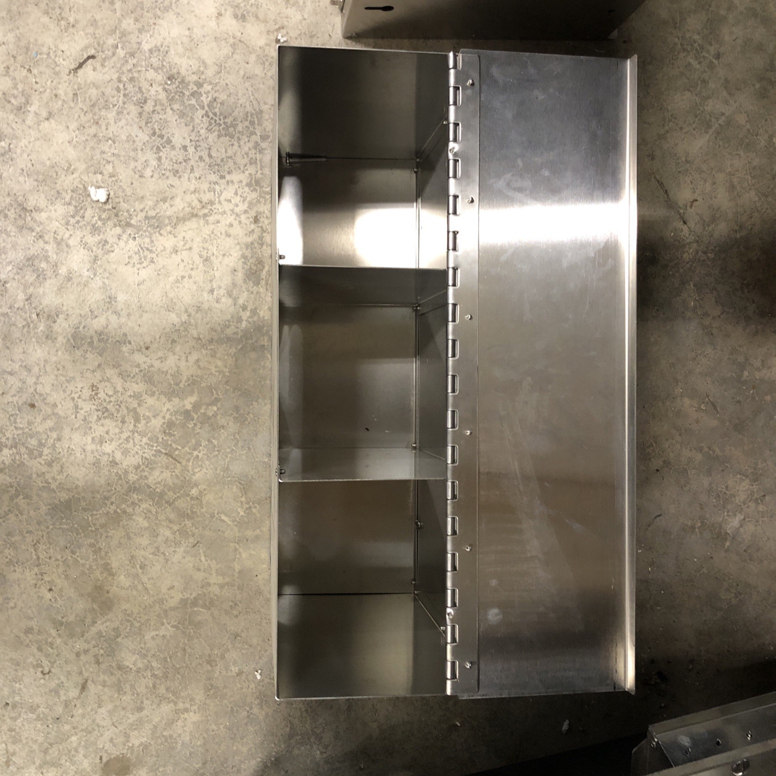 Bowman Dispensers Bk313-0300 Bulk Dispenser,3 Compartments,Silver Used