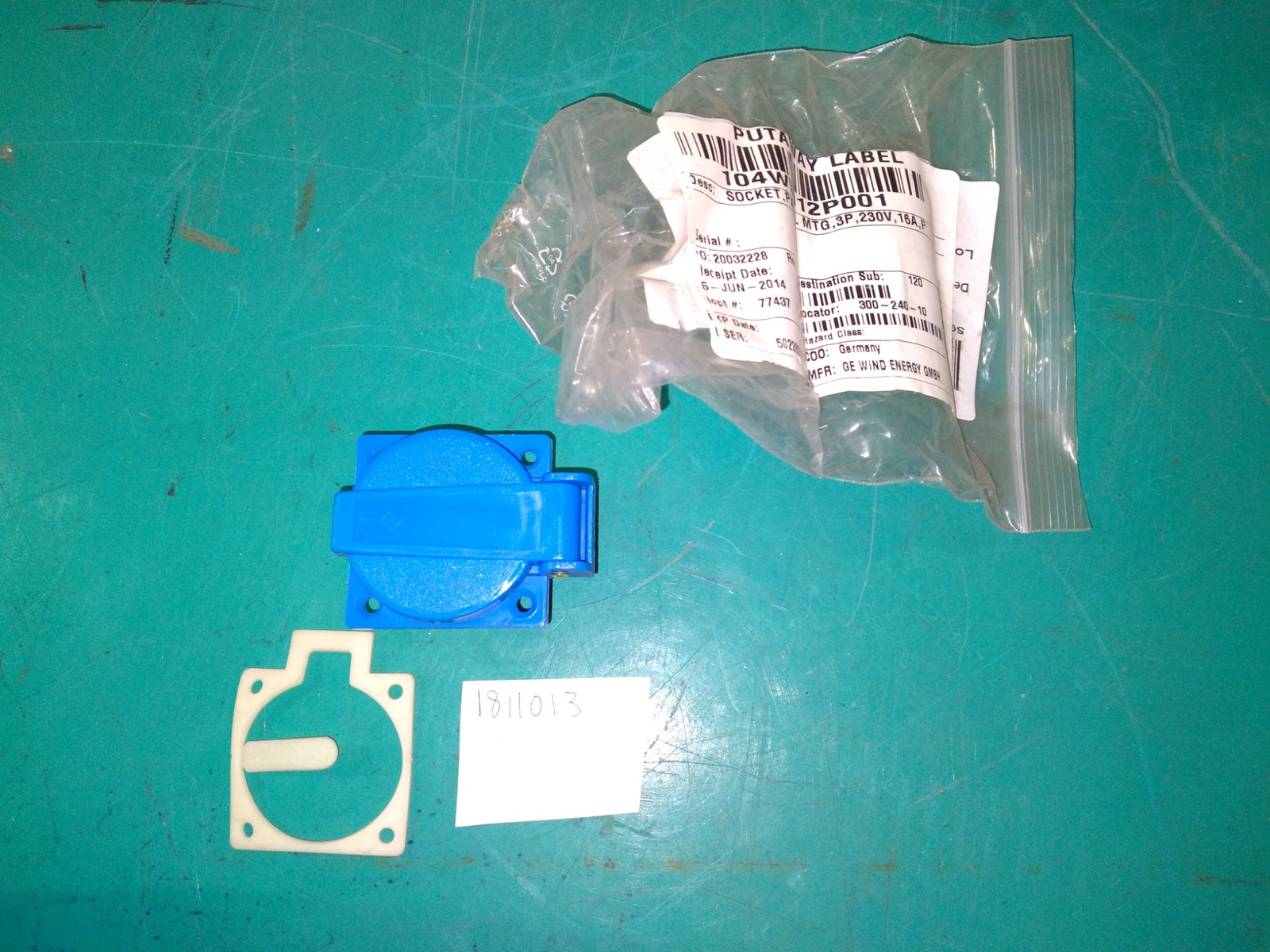 GE WIND ENERGY 1811013 SOCKET,MTG,3P,230V,16A,P miscellaneous electrical compone