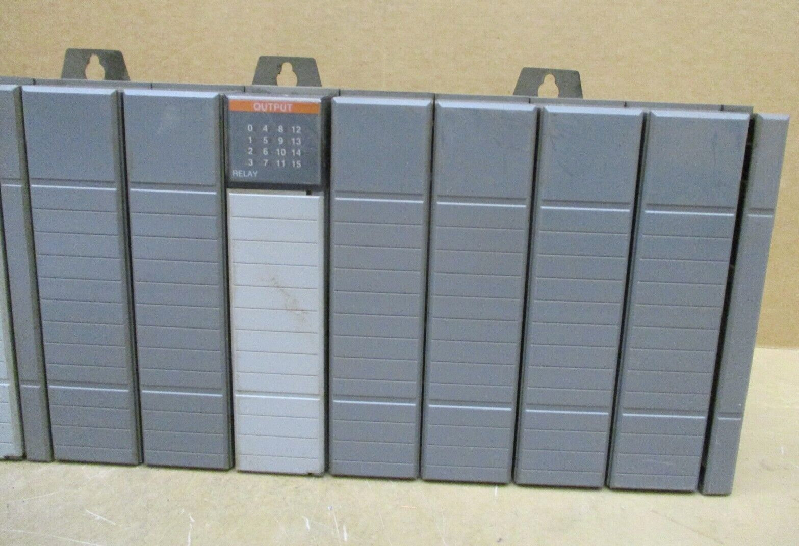 Allen-Bradley SLC 500 1746-P3 SLC 5/04 CPU 1747-L542 1747-DCM 1747-SDN 48692GN