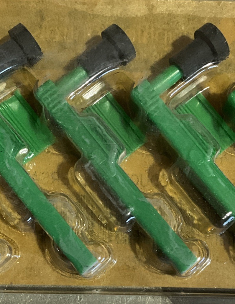 (6) Graphic Controls 10557602 Green Maker